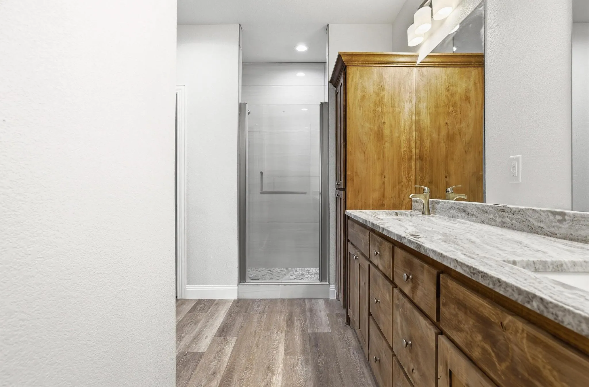 Single Family Residence For Sale in Fannin County , 903 W Cardinal Street, Ector, Texas 75439, 3 Bedroom, 2 Bathroom, 2 Garage spaces, 1,708 Sqft, built in 2026, mls#21231383, Real Estate Agent in Ector, Homes For Sale in Fannin county, Homes For Sale in Ector, Realtor in Ector Texas, Real Estate Brokerage Independent Realty Texas, Luminita Cordes Realtor