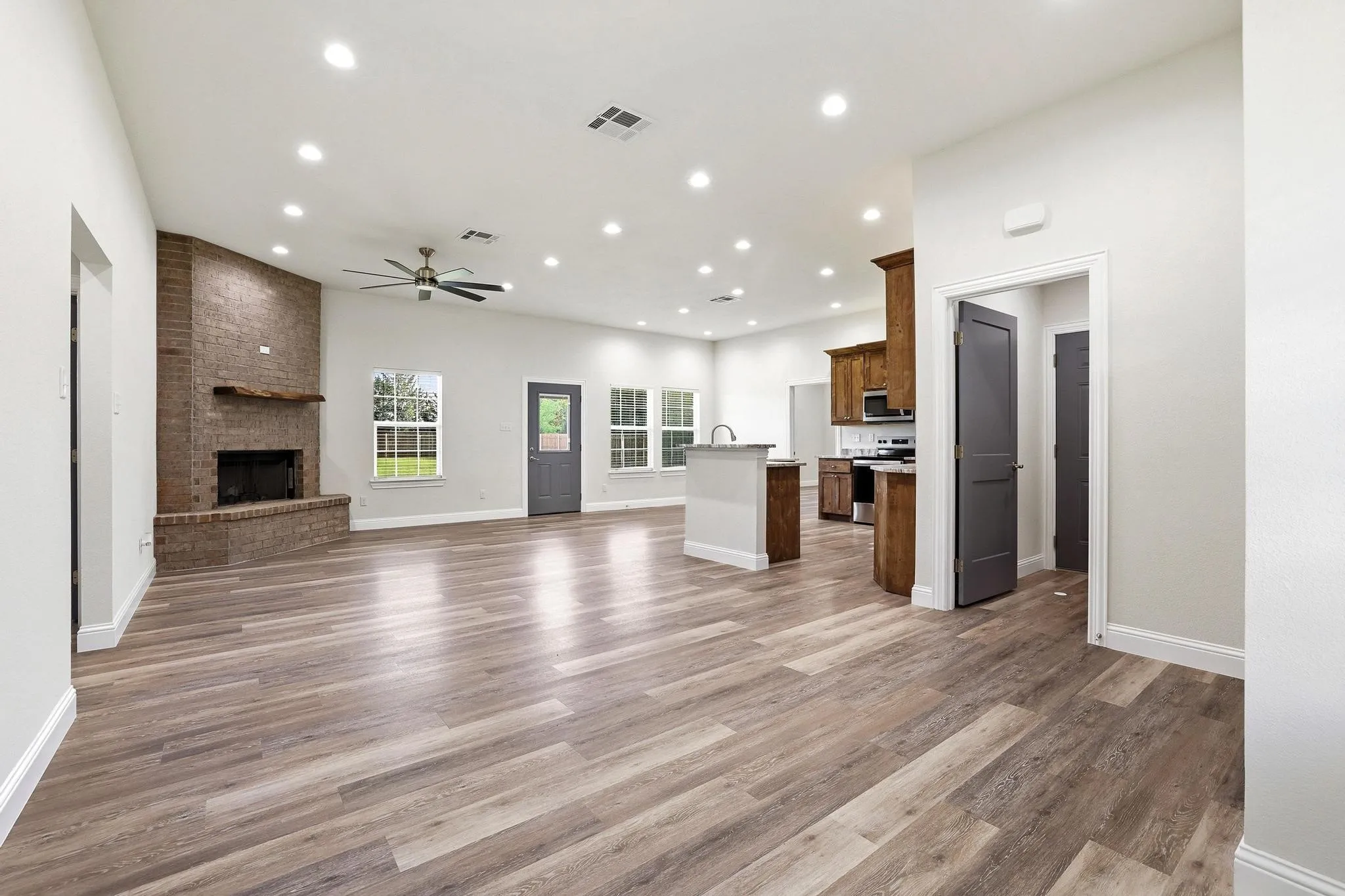 Single Family Residence For Sale in Fannin County , 903 W Cardinal Street, Ector, Texas 75439, 3 Bedroom, 2 Bathroom, 2 Garage spaces, 1,708 Sqft, built in 2026, mls#21231383, Real Estate Agent in Ector, Homes For Sale in Fannin county, Homes For Sale in Ector, Realtor in Ector Texas, Real Estate Brokerage Independent Realty Texas, Luminita Cordes Realtor