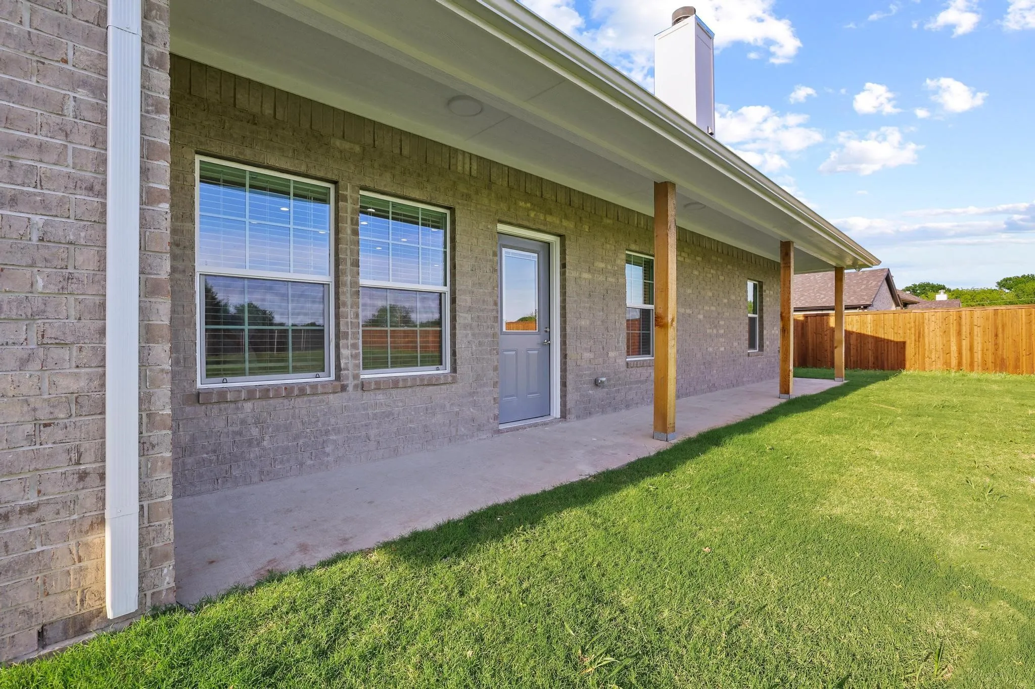 Single Family Residence For Sale in Fannin County , 903 W Cardinal Street, Ector, Texas 75439, 3 Bedroom, 2 Bathroom, 2 Garage spaces, 1,708 Sqft, built in 2026, mls#21231383, Real Estate Agent in Ector, Homes For Sale in Fannin county, Homes For Sale in Ector, Realtor in Ector Texas, Real Estate Brokerage Independent Realty Texas, Luminita Cordes Realtor