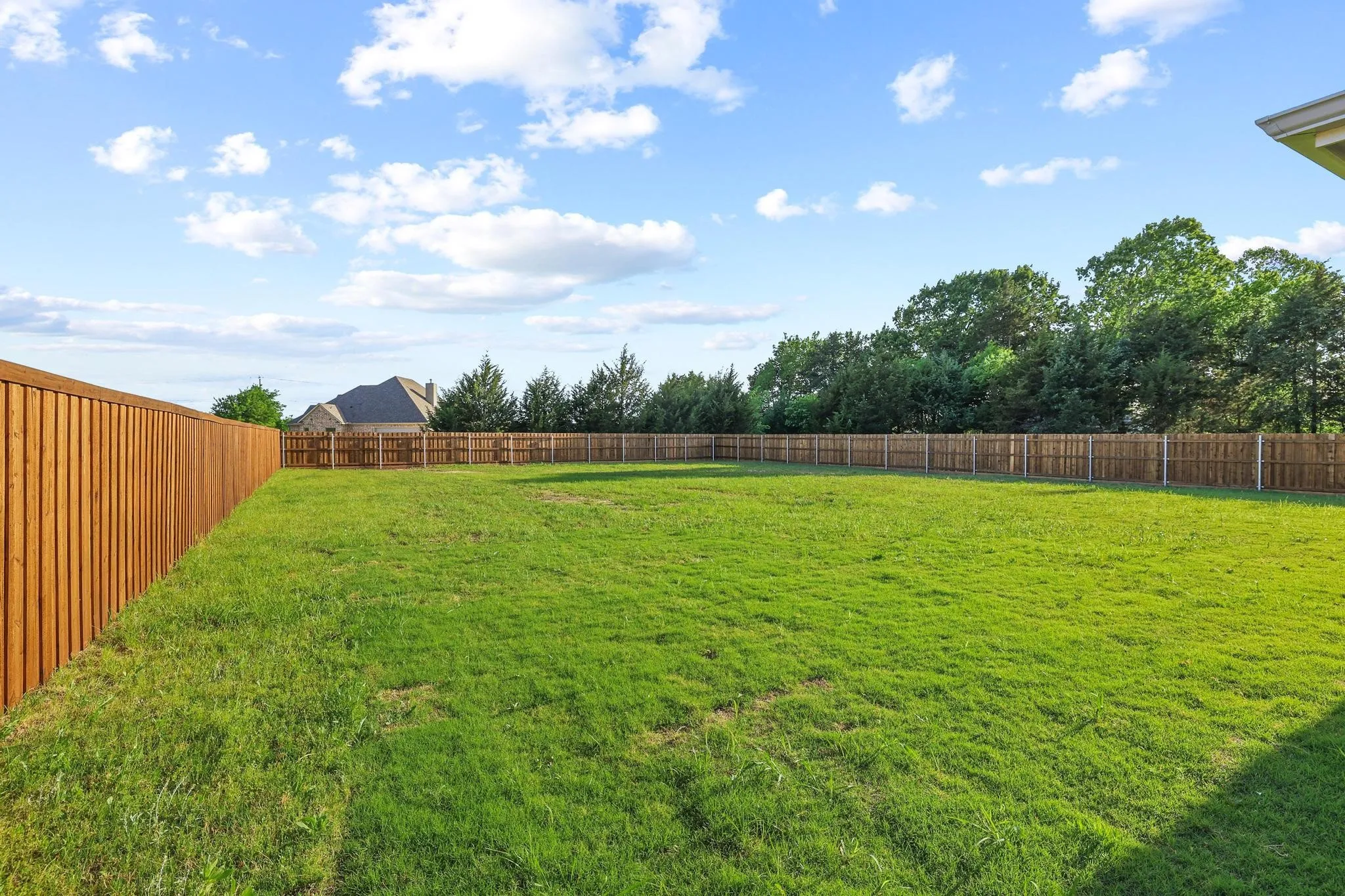 Single Family Residence For Sale in Fannin County , 903 W Cardinal Street, Ector, Texas 75439, 3 Bedroom, 2 Bathroom, 2 Garage spaces, 1,708 Sqft, built in 2026, mls#21231383, Real Estate Agent in Ector, Homes For Sale in Fannin county, Homes For Sale in Ector, Realtor in Ector Texas, Real Estate Brokerage Independent Realty Texas, Luminita Cordes Realtor