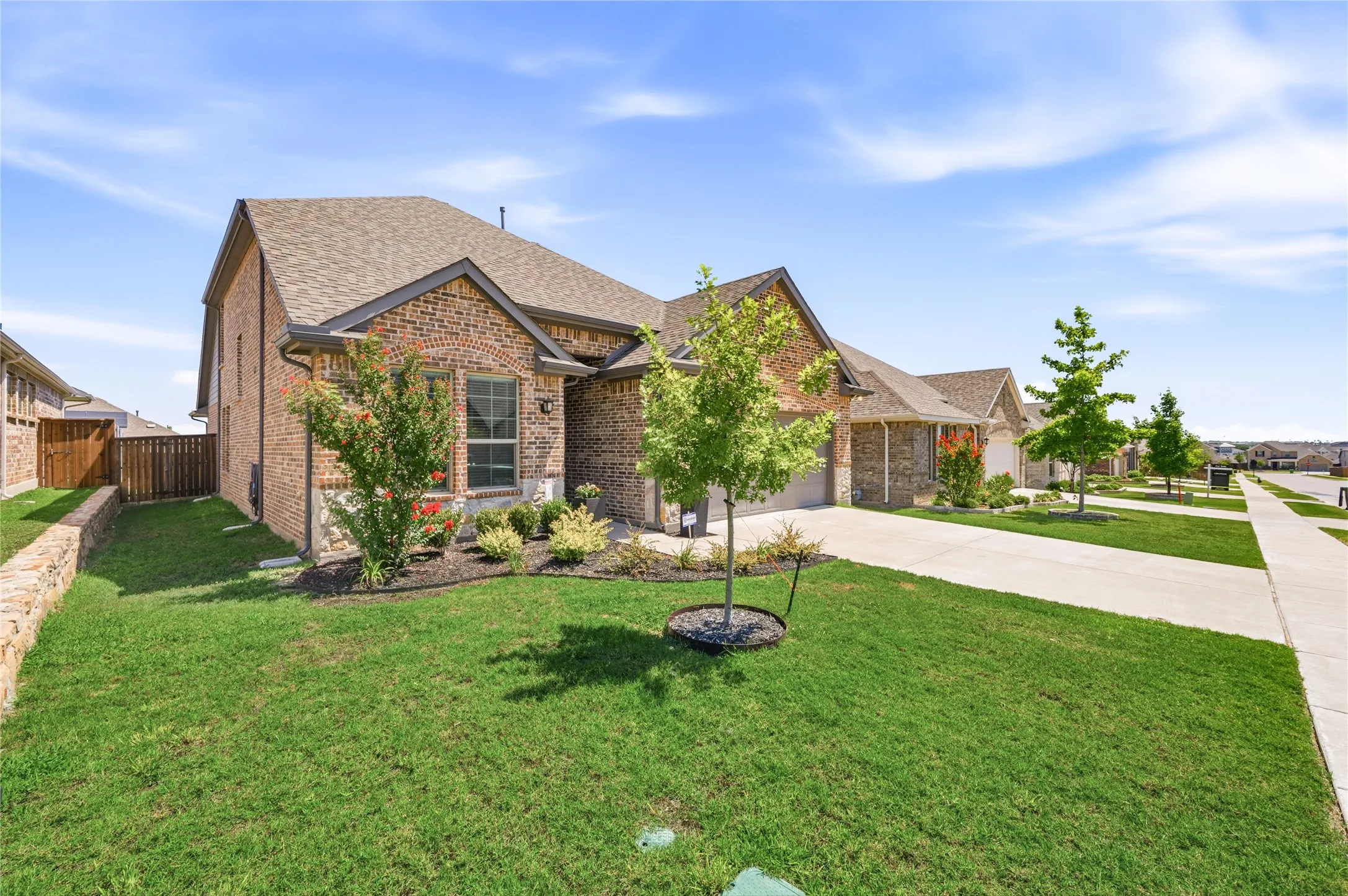 Single Family Residence For Sale in Tarrant County , 4727 Bluffview Drive, Haltom City, Texas 76137, 5 Bedroom, 3 Bathroom, 2 Garage spaces, 2,533 Sqft, built in 2020, mls#21240443, Real Estate Agent in Haltom City, Homes For Sale in Tarrant county, Homes For Sale in Haltom City, Realtor in Haltom City Texas, Real Estate Brokerage Independent Realty Texas, Luminita Cordes Realtor