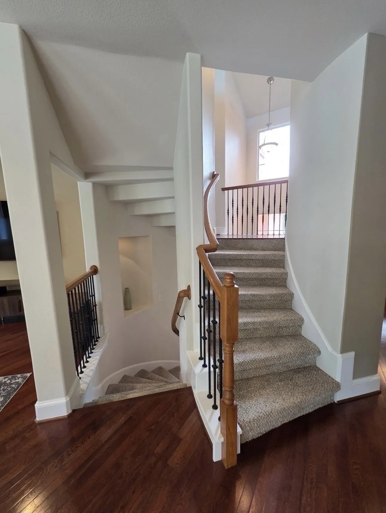 Townhouse For Sale in Dallas County , 2600 Piazza Court 2, Grand Prairie, Texas 75054, 3 Bedroom, 3 Bathroom, 2 Garage spaces, 2,241 Sqft, built in 2005, mls#21238327, Real Estate Agent in Grand Prairie, Homes For Sale in Dallas county, Homes For Sale in Grand Prairie, Realtor in Grand Prairie Texas, Real Estate Brokerage Independent Realty Texas, Luminita Cordes Realtor
