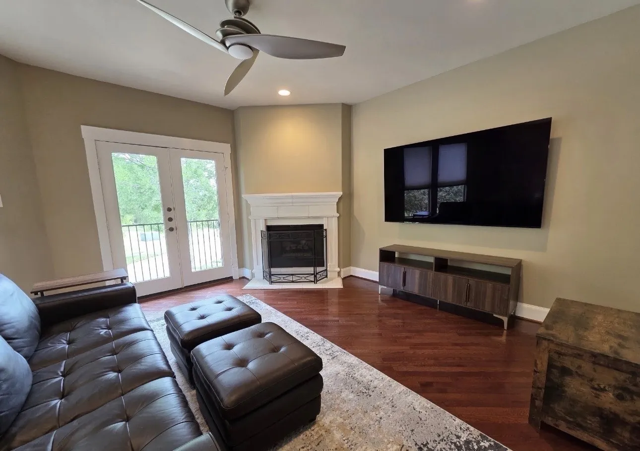 Townhouse For Sale in Dallas County , 2600 Piazza Court 2, Grand Prairie, Texas 75054, 3 Bedroom, 3 Bathroom, 2 Garage spaces, 2,241 Sqft, built in 2005, mls#21238327, Real Estate Agent in Grand Prairie, Homes For Sale in Dallas county, Homes For Sale in Grand Prairie, Realtor in Grand Prairie Texas, Real Estate Brokerage Independent Realty Texas, Luminita Cordes Realtor