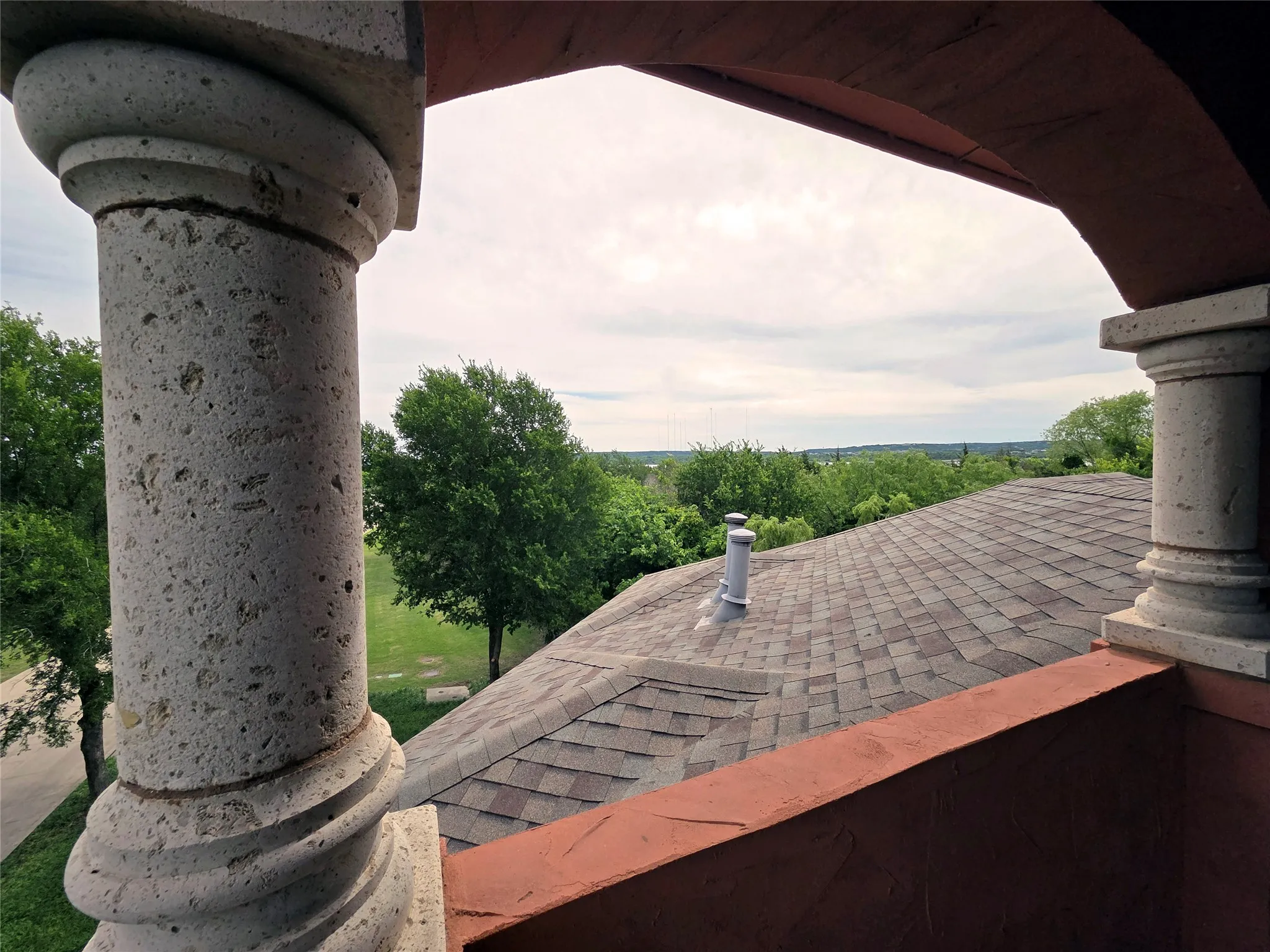 3rd floor balcony partial lake view