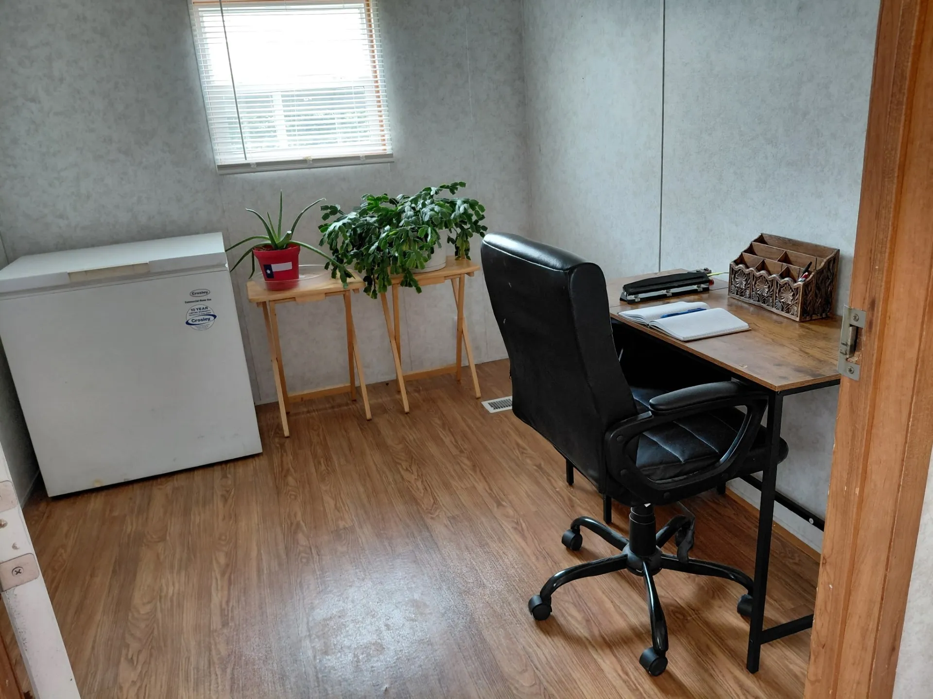 Mobile Home For Sale in Collin County , 6141 County Road 593, Nevada, Texas 75173, 4 Bedroom, 2 Bathroom, Garage spaces, 2,432 Sqft, built in 2007, mls#21241765, Real Estate Agent in Nevada, Homes For Sale in Collin county, Homes For Sale in Nevada, Realtor in Nevada Texas, Real Estate Brokerage Independent Realty Texas, Luminita Cordes Realtor
