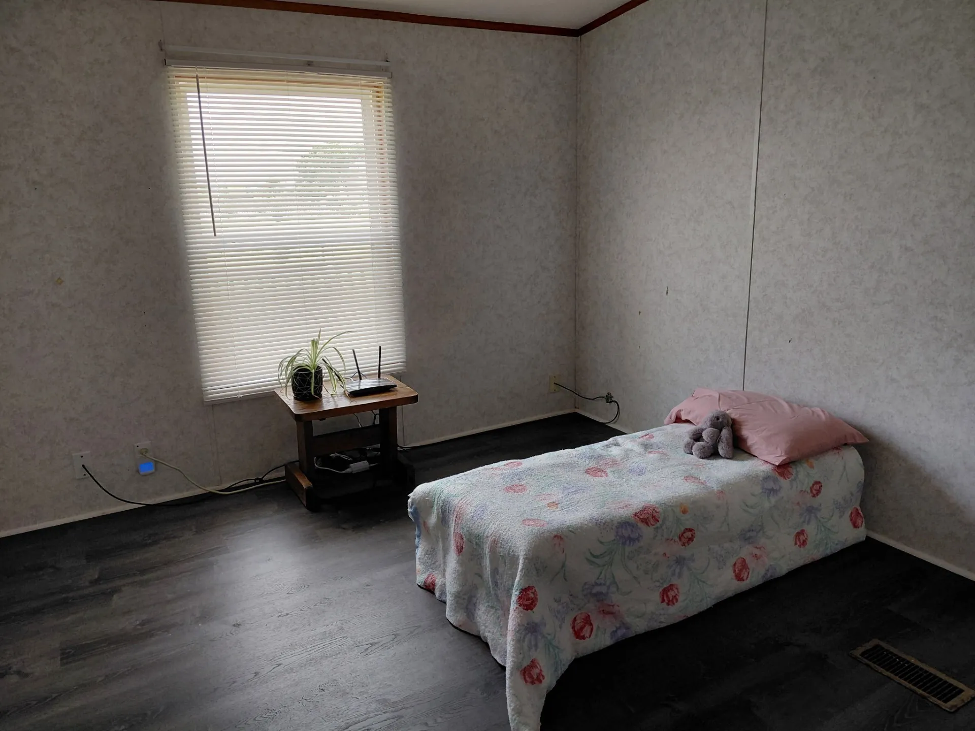 Mobile Home For Sale in Collin County , 6141 County Road 593, Nevada, Texas 75173, 4 Bedroom, 2 Bathroom, Garage spaces, 2,432 Sqft, built in 2007, mls#21241765, Real Estate Agent in Nevada, Homes For Sale in Collin county, Homes For Sale in Nevada, Realtor in Nevada Texas, Real Estate Brokerage Independent Realty Texas, Luminita Cordes Realtor