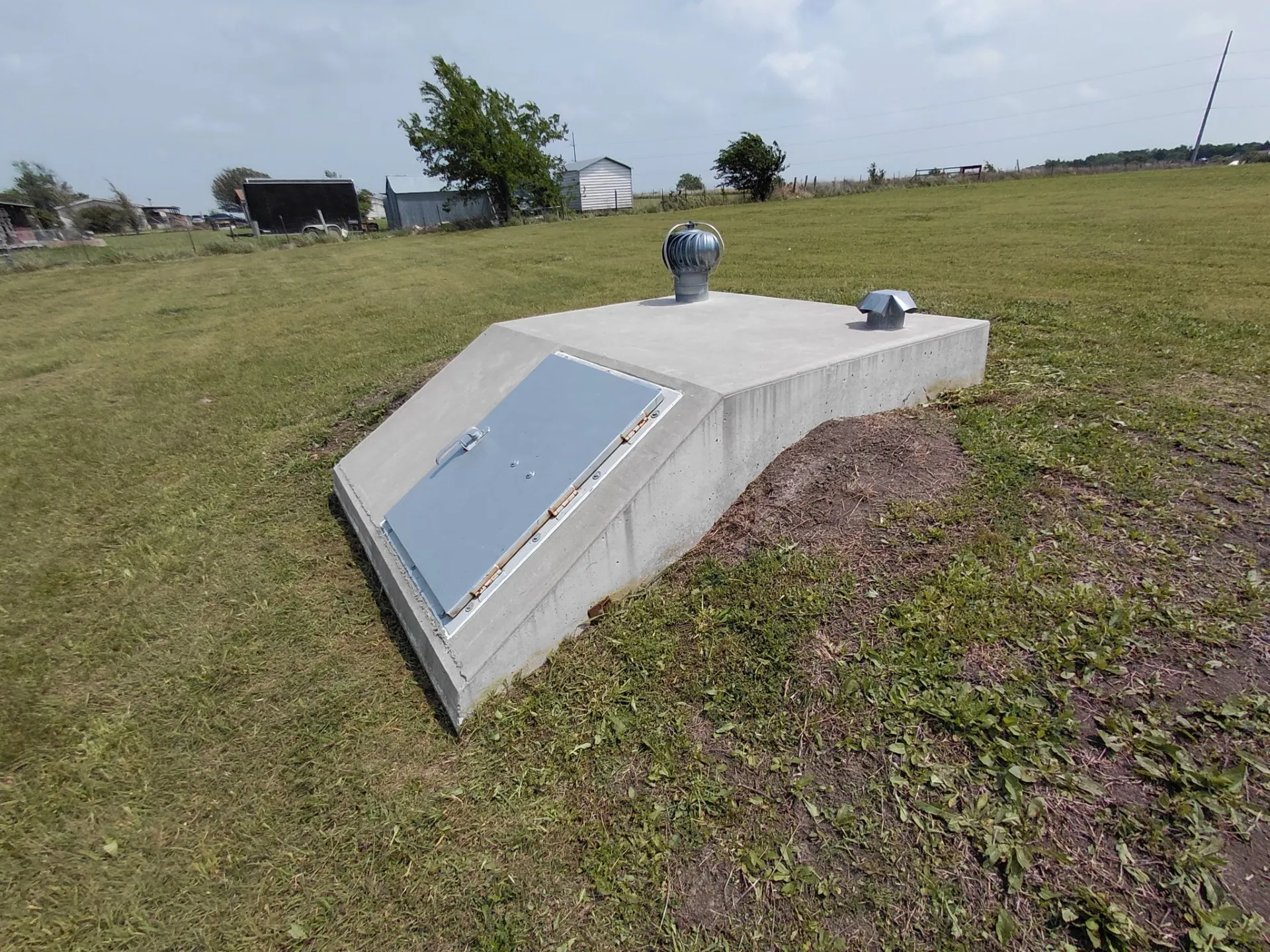 Mobile Home For Sale in Collin County , 6141 County Road 593, Nevada, Texas 75173, 4 Bedroom, 2 Bathroom, Garage spaces, 2,432 Sqft, built in 2007, mls#21241765, Real Estate Agent in Nevada, Homes For Sale in Collin county, Homes For Sale in Nevada, Realtor in Nevada Texas, Real Estate Brokerage Independent Realty Texas, Luminita Cordes Realtor