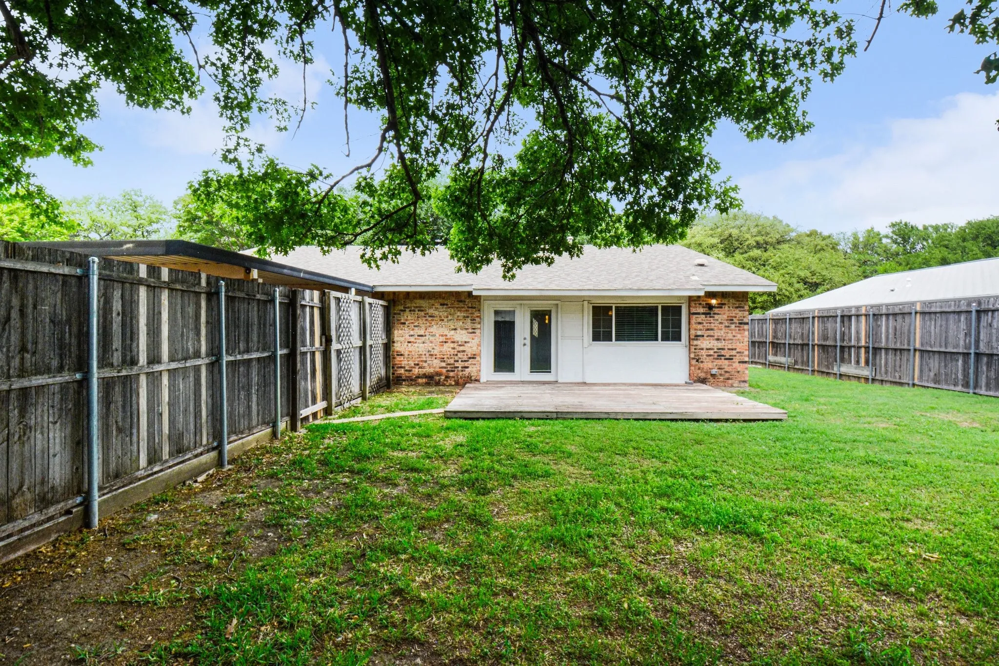 Single Family Residence For Sale in Collin County , 1408 Vanderbilt Drive, Plano, Texas 75023, 3 Bedroom, 2 Bathroom, 2 Garage spaces, 1,425 Sqft, built in 1974, mls#21245752, Real Estate Agent in Plano, Homes For Sale in Collin county, Homes For Sale in Plano, Realtor in Plano Texas, Real Estate Brokerage Independent Realty Texas, Luminita Cordes Realtor