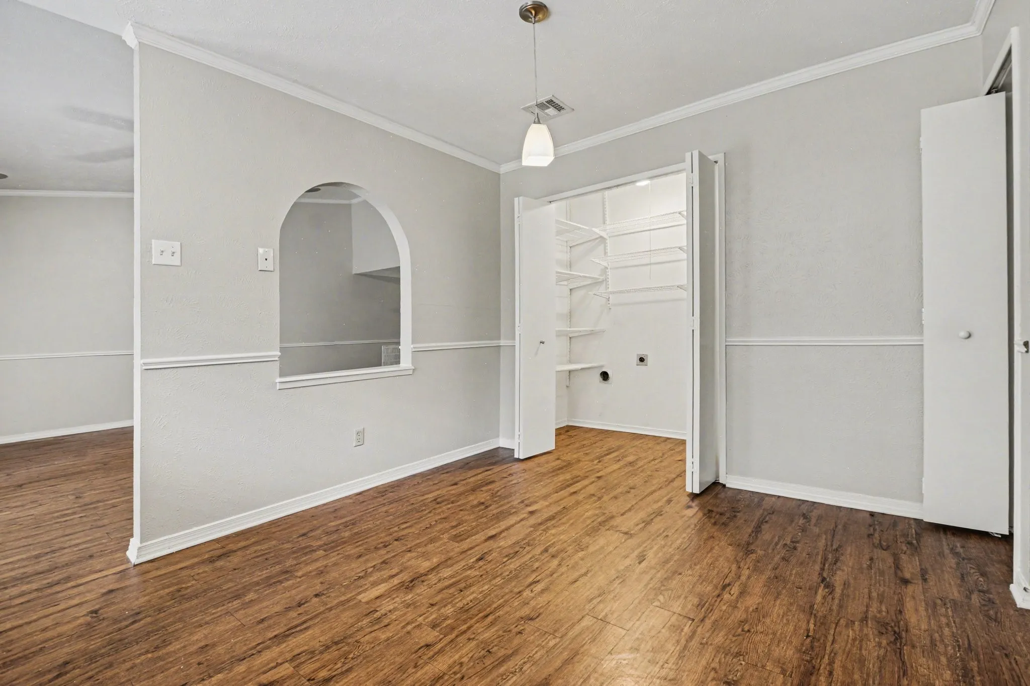 Single Family Residence For Sale in Collin County , 1408 Vanderbilt Drive, Plano, Texas 75023, 3 Bedroom, 2 Bathroom, 2 Garage spaces, 1,425 Sqft, built in 1974, mls#21245752, Real Estate Agent in Plano, Homes For Sale in Collin county, Homes For Sale in Plano, Realtor in Plano Texas, Real Estate Brokerage Independent Realty Texas, Luminita Cordes Realtor