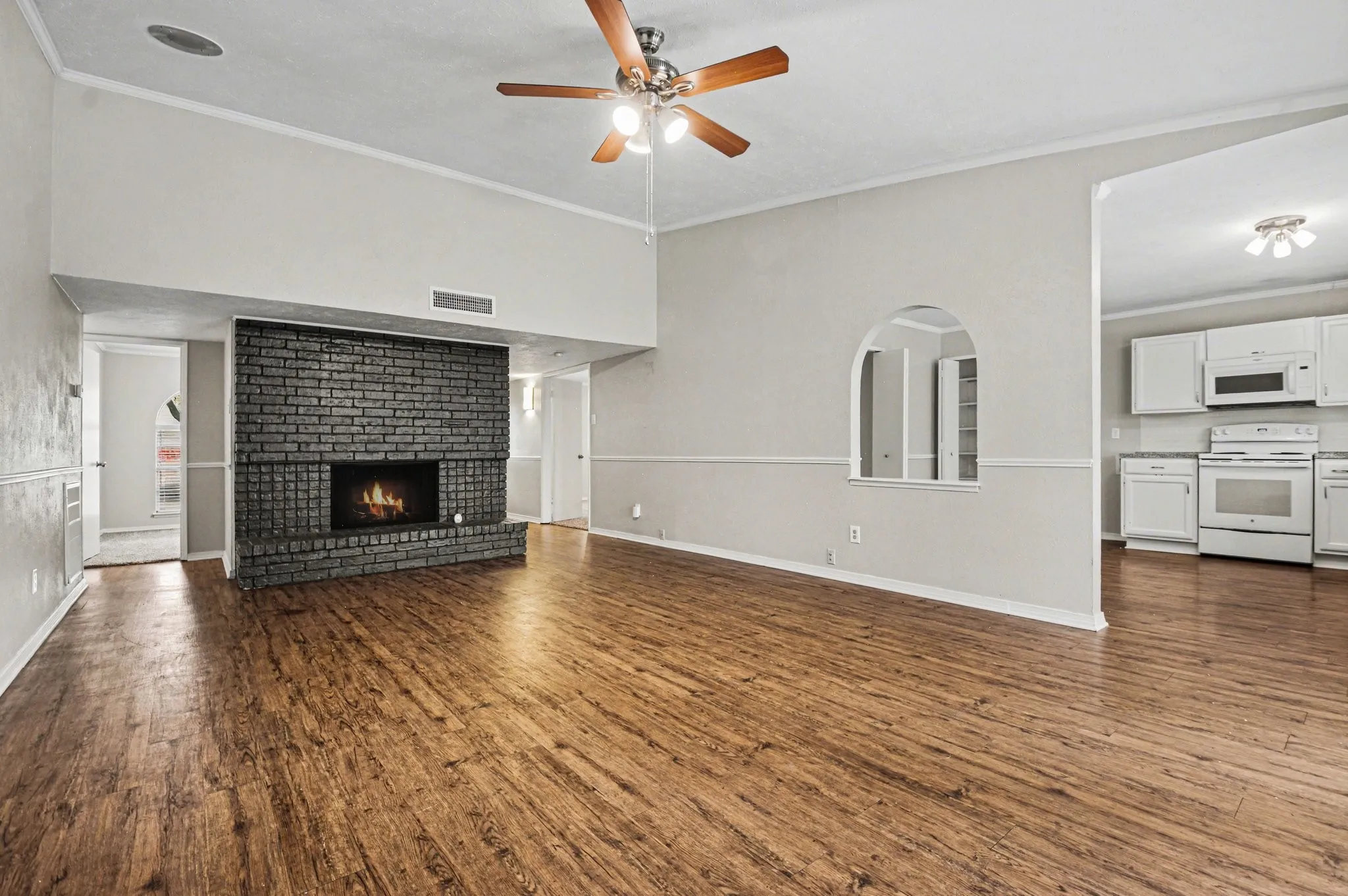 Single Family Residence For Sale in Collin County , 1408 Vanderbilt Drive, Plano, Texas 75023, 3 Bedroom, 2 Bathroom, 2 Garage spaces, 1,425 Sqft, built in 1974, mls#21245752, Real Estate Agent in Plano, Homes For Sale in Collin county, Homes For Sale in Plano, Realtor in Plano Texas, Real Estate Brokerage Independent Realty Texas, Luminita Cordes Realtor