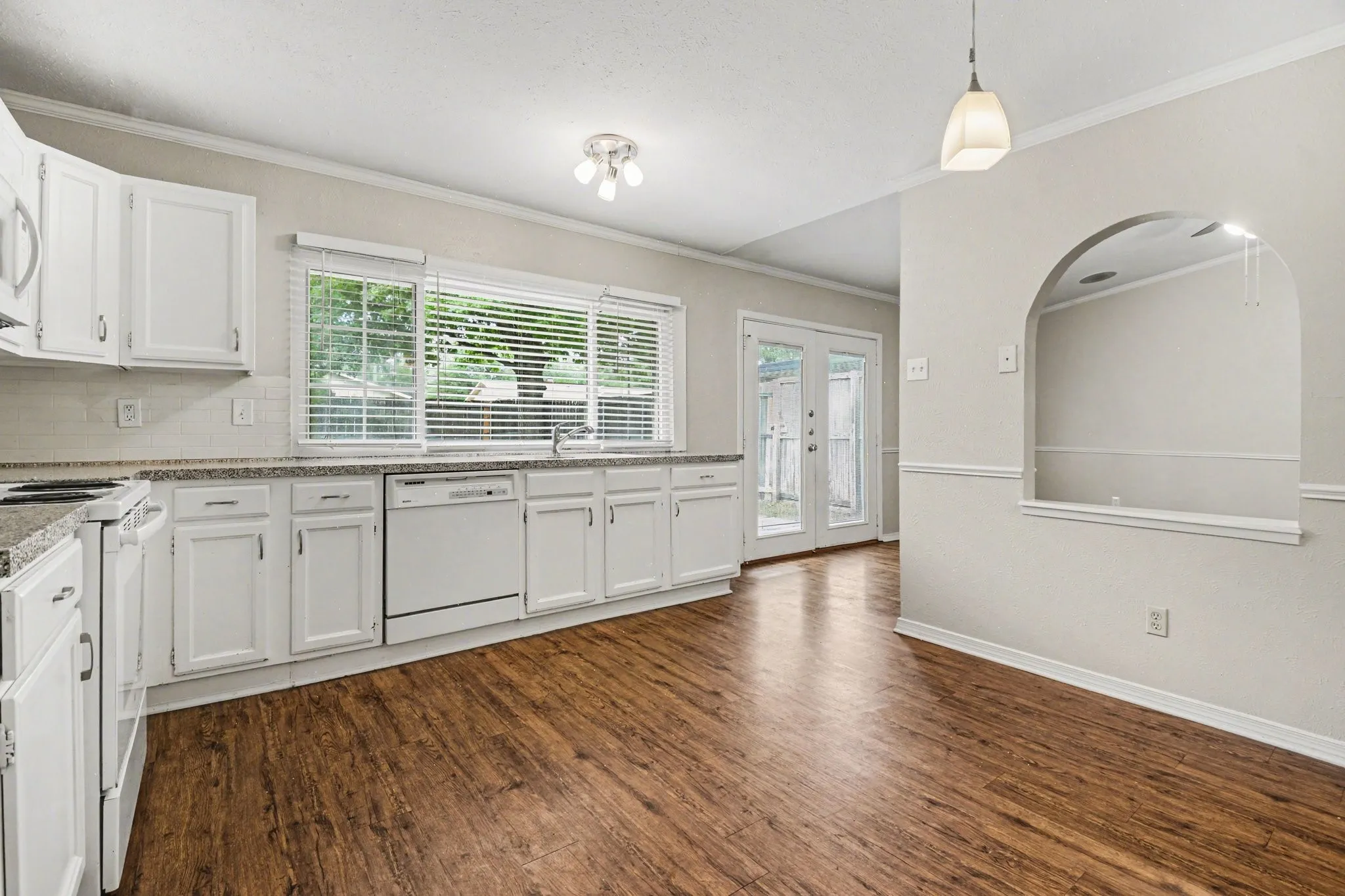 Single Family Residence For Sale in Collin County , 1408 Vanderbilt Drive, Plano, Texas 75023, 3 Bedroom, 2 Bathroom, 2 Garage spaces, 1,425 Sqft, built in 1974, mls#21245752, Real Estate Agent in Plano, Homes For Sale in Collin county, Homes For Sale in Plano, Realtor in Plano Texas, Real Estate Brokerage Independent Realty Texas, Luminita Cordes Realtor
