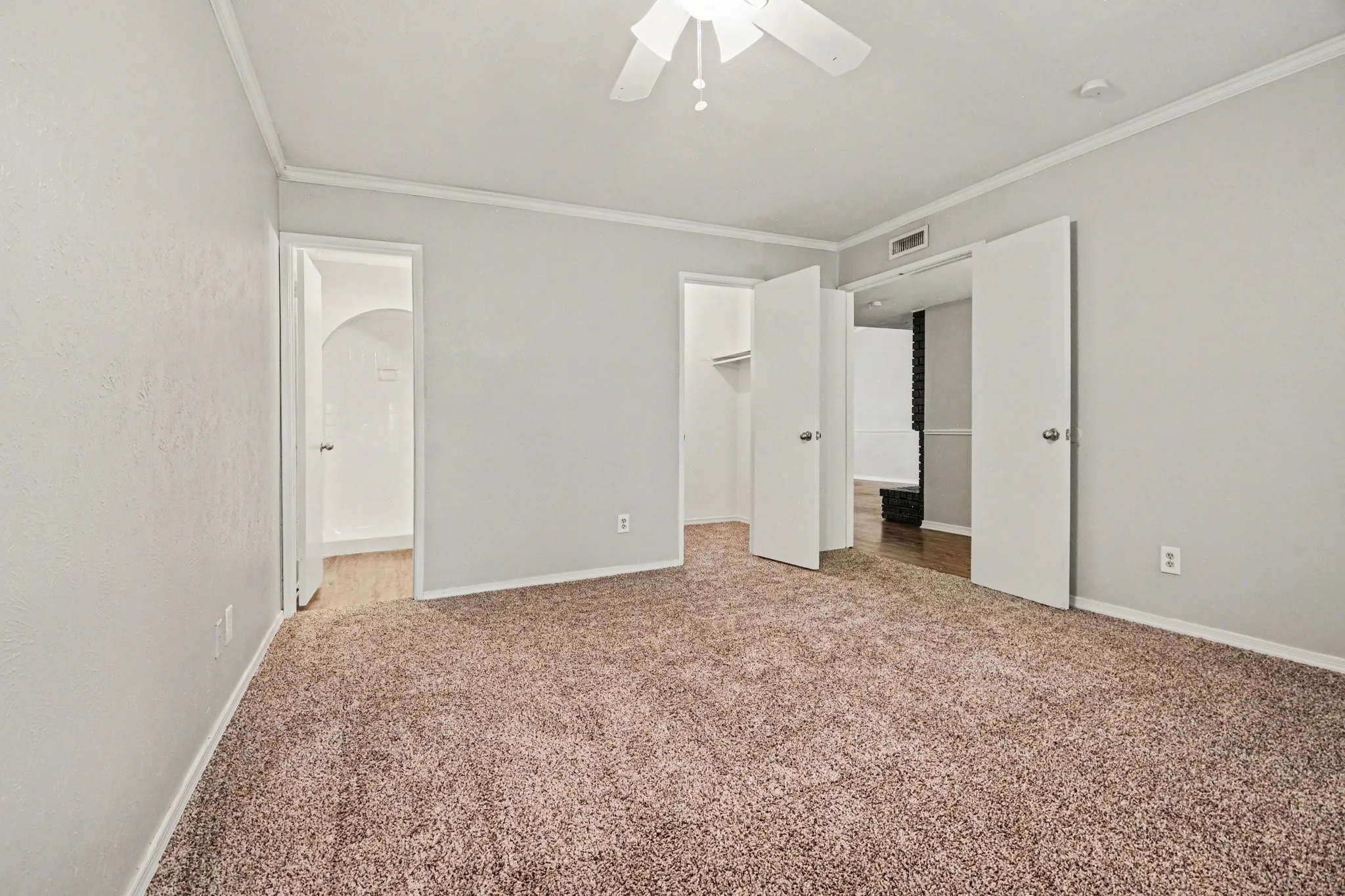 Single Family Residence For Sale in Collin County , 1408 Vanderbilt Drive, Plano, Texas 75023, 3 Bedroom, 2 Bathroom, 2 Garage spaces, 1,425 Sqft, built in 1974, mls#21245752, Real Estate Agent in Plano, Homes For Sale in Collin county, Homes For Sale in Plano, Realtor in Plano Texas, Real Estate Brokerage Independent Realty Texas, Luminita Cordes Realtor