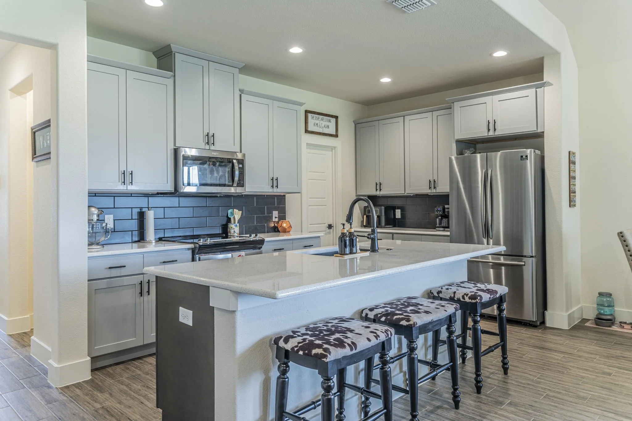 Single Family Residence For Sale in Parker County , 2001 Redemption Drive, Weatherford, Texas 76088, 3 Bedroom, 3 Bathroom, 2 Garage spaces, 2,355 Sqft, built in 2023, mls#21245678, Real Estate Agent in Weatherford, Homes For Sale in Parker county, Homes For Sale in Weatherford, Realtor in Weatherford Texas, Real Estate Brokerage Independent Realty Texas, Luminita Cordes Realtor