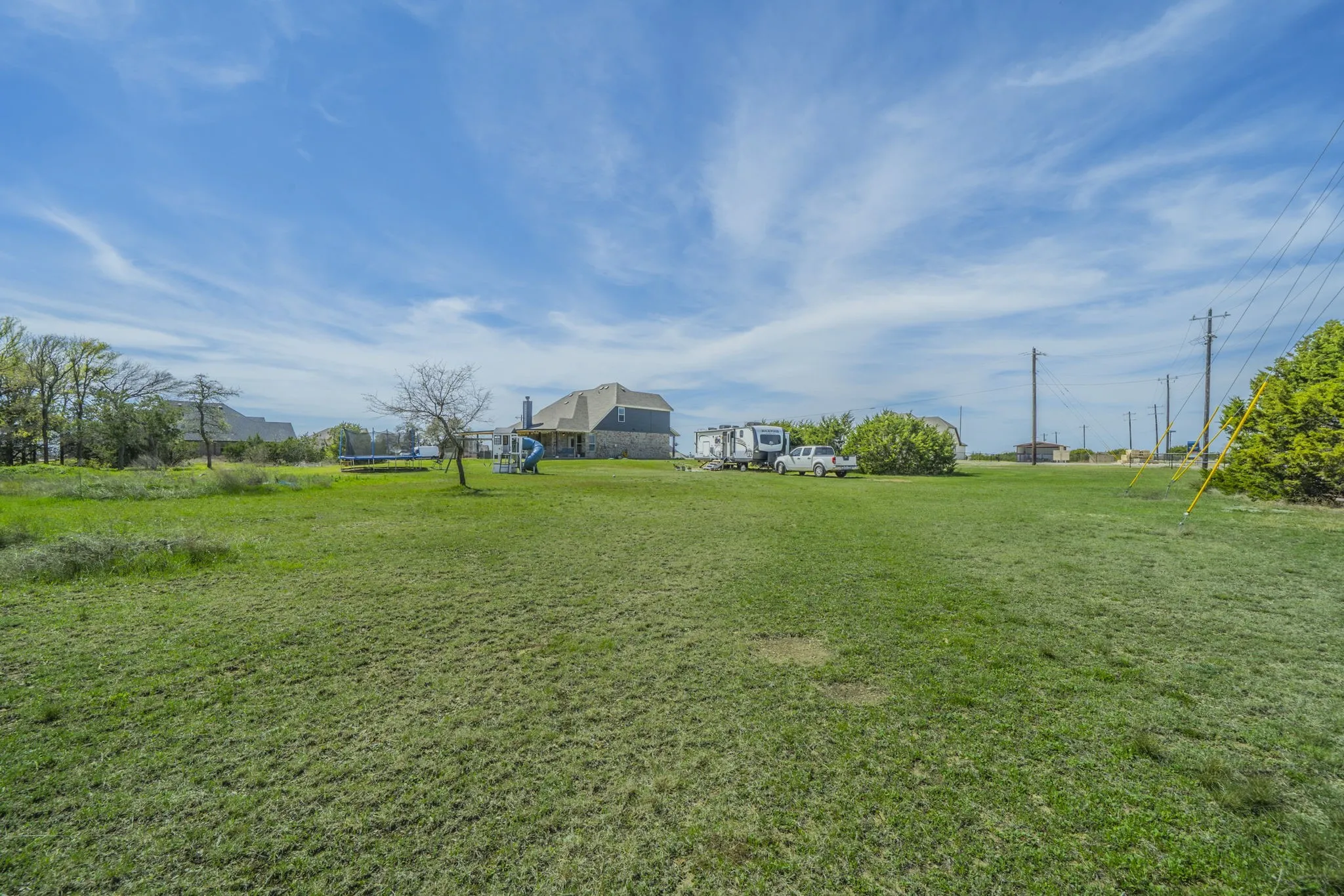 Single Family Residence For Sale in Parker County , 2001 Redemption Drive, Weatherford, Texas 76088, 3 Bedroom, 3 Bathroom, 2 Garage spaces, 2,355 Sqft, built in 2023, mls#21245678, Real Estate Agent in Weatherford, Homes For Sale in Parker county, Homes For Sale in Weatherford, Realtor in Weatherford Texas, Real Estate Brokerage Independent Realty Texas, Luminita Cordes Realtor