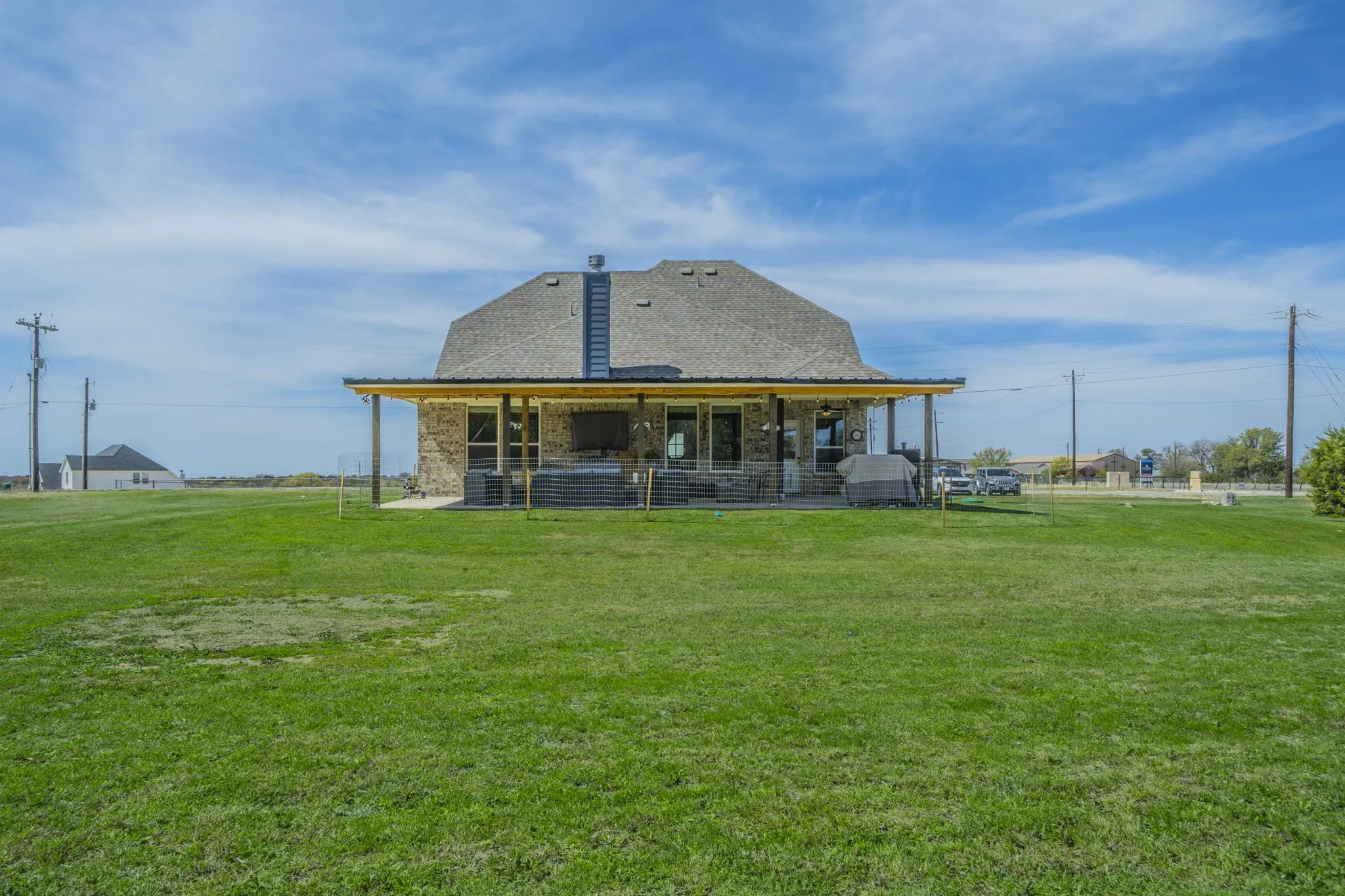 Single Family Residence For Sale in Parker County , 2001 Redemption Drive, Weatherford, Texas 76088, 3 Bedroom, 3 Bathroom, 2 Garage spaces, 2,355 Sqft, built in 2023, mls#21245678, Real Estate Agent in Weatherford, Homes For Sale in Parker county, Homes For Sale in Weatherford, Realtor in Weatherford Texas, Real Estate Brokerage Independent Realty Texas, Luminita Cordes Realtor