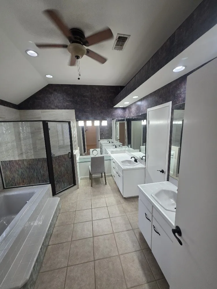 Single Family Residence For Rent in Tarrant County , 1315 Spyglass Drive, Mansfield, Texas 76063, 3 Bedroom, 3 Bathroom, 2 Garage spaces, 2,254 Sqft, built in 1988, mls#21243677, Real Estate Agent in Mansfield, Homes For Rent in Tarrant county, Homes For Rent in Mansfield, Realtor in Mansfield Texas, Real Estate Brokerage Independent Realty Texas, Luminita Cordes Realtor