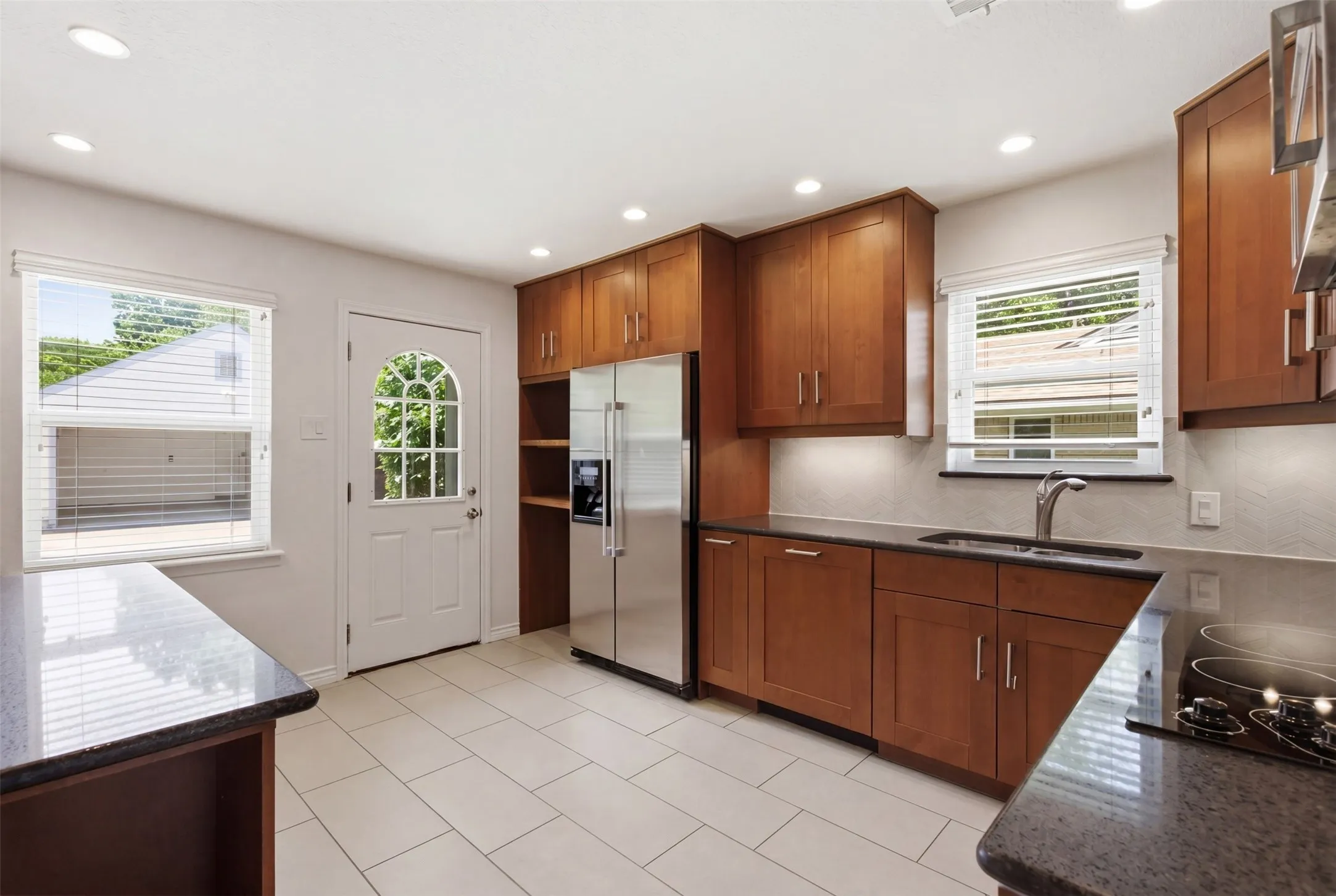 Single Family Residence For Sale in Dallas County , 4419 Abrams Road, Dallas, Texas 75214, 3 Bedroom, 2 Bathroom, 2 Garage spaces, 1,518 Sqft, built in 1957, Preowned, mls#21245437, Real Estate Agent in Dallas, Homes For Sale in Dallas county, Homes For Sale in Dallas, Realtor in Dallas Texas, Real Estate Brokerage Independent Realty Texas, Luminita Cordes Realtor