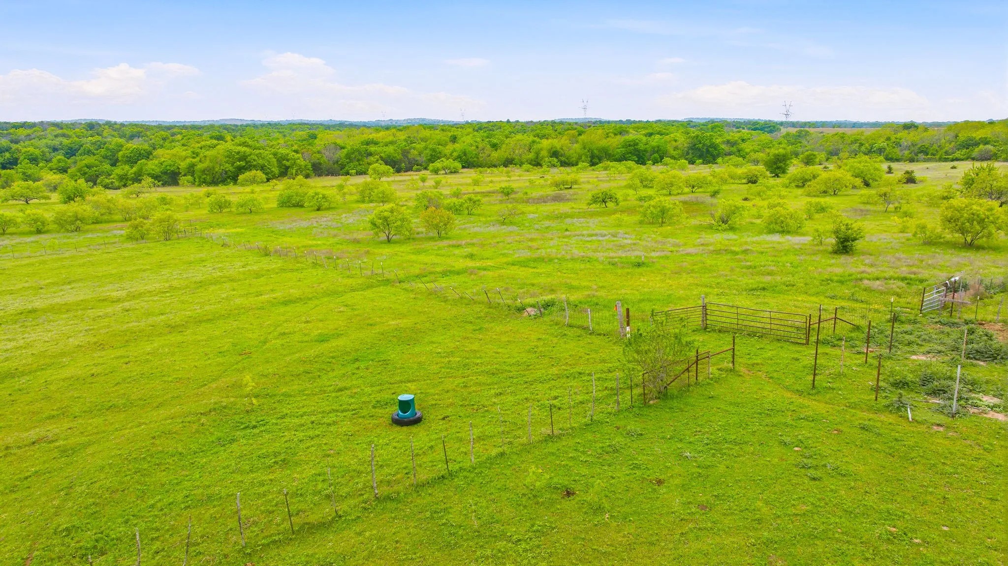 Farm For Sale in Parker County , 4823 Airport Road, Aledo, Texas 76008, 3 Bedroom, 2 Bathroom, 2 Garage spaces, 2,595 Sqft, built in 1996, Price $13,863,600, mls#21244767, Real Estate Agent in Aledo, Homes For Sale in Parker county, Homes For Sale in Aledo, Realtor in Aledo Texas, Real Estate Brokerage Independent Realty Texas, Luminita Cordes Realtor