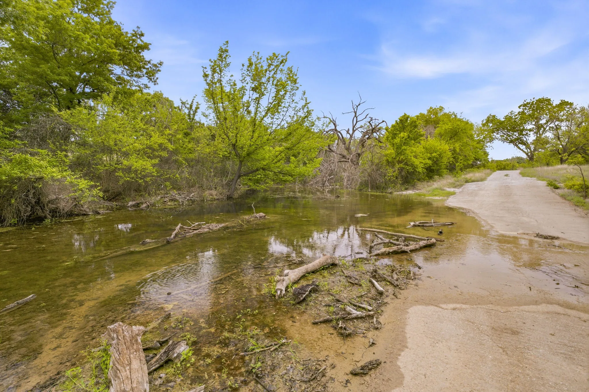 Farm For Sale in Parker County , 4823 Airport Road, Aledo, Texas 76008, 3 Bedroom, 2 Bathroom, 2 Garage spaces, 2,595 Sqft, built in 1996, Price $13,863,600, mls#21244767, Real Estate Agent in Aledo, Homes For Sale in Parker county, Homes For Sale in Aledo, Realtor in Aledo Texas, Real Estate Brokerage Independent Realty Texas, Luminita Cordes Realtor