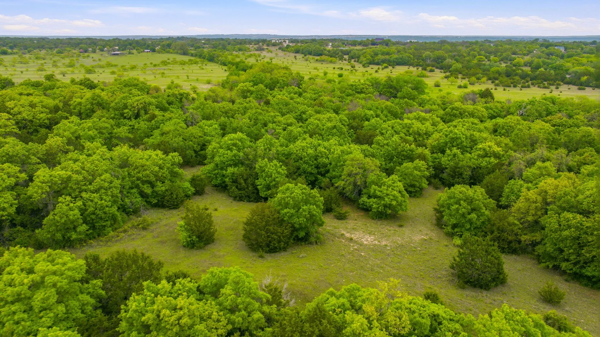 Farm For Sale in Parker County , 4823 Airport Road, Aledo, Texas 76008, 3 Bedroom, 2 Bathroom, 2 Garage spaces, 2,595 Sqft, built in 1996, Price $13,863,600, mls#21244767, Real Estate Agent in Aledo, Homes For Sale in Parker county, Homes For Sale in Aledo, Realtor in Aledo Texas, Real Estate Brokerage Independent Realty Texas, Luminita Cordes Realtor