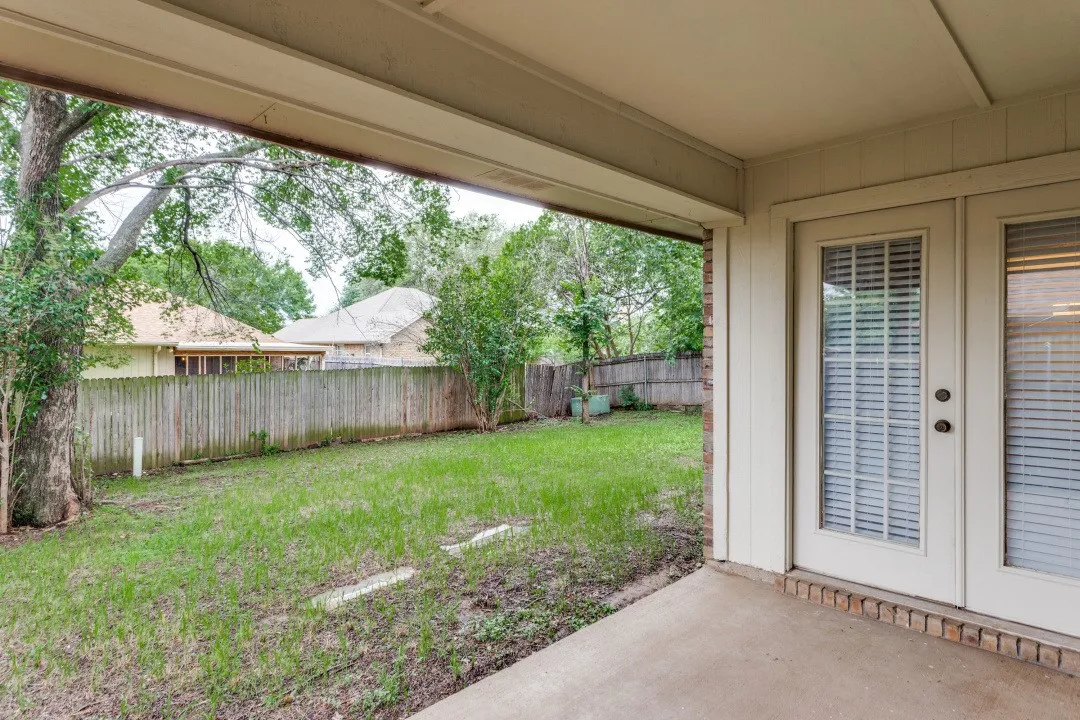Single Family Residence For Sale in Tarrant County , 1505 Sunny Glen Street, Fort Worth, Texas 76134, 3 Bedroom, 2 Bathroom, 2 Garage spaces, 1,636 Sqft, built in 1985, mls#21221500, Real Estate Agent in Fort Worth, Homes For Sale in Tarrant county, Homes For Sale in Fort Worth, Realtor in Fort Worth Texas, Real Estate Brokerage Independent Realty Texas, Luminita Cordes Realtor