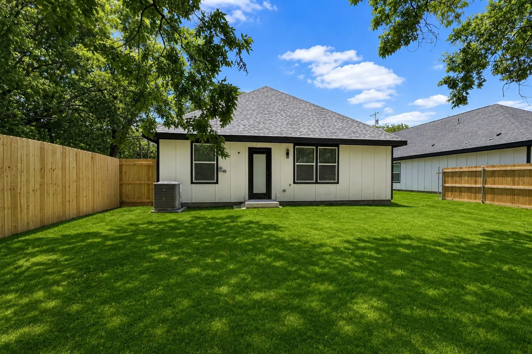 Single Family Residence For Sale in Dallas County , 3104 Delafield Lane, Dallas, Texas 75227, 4 Bedroom, 2 Bathroom, 2 Garage spaces, 1,672 Sqft, built in 2026, New Construction - Incomplete, mls#21246239, Real Estate Agent in Dallas, Homes For Sale in Dallas county, Homes For Sale in Dallas, Realtor in Dallas Texas, Real Estate Brokerage Independent Realty Texas, Luminita Cordes Realtor