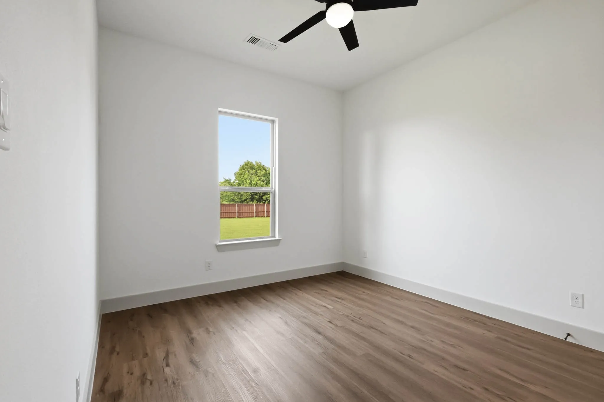 Single Family Residence For Sale in Grayson County , 144 Chisolm Trail, Pottsboro, Texas 75076, 4 Bedroom, 4 Bathroom, 3 Garage spaces, 2,735 Sqft, built in 2026, New Construction - Incomplete, Price $625,000, mls#21246012, Real Estate Agent in Pottsboro, Homes For Sale in Grayson county, Homes For Sale in Pottsboro, Realtor in Pottsboro Texas, Real Estate Brokerage Independent Realty Texas, Luminita Cordes Realtor