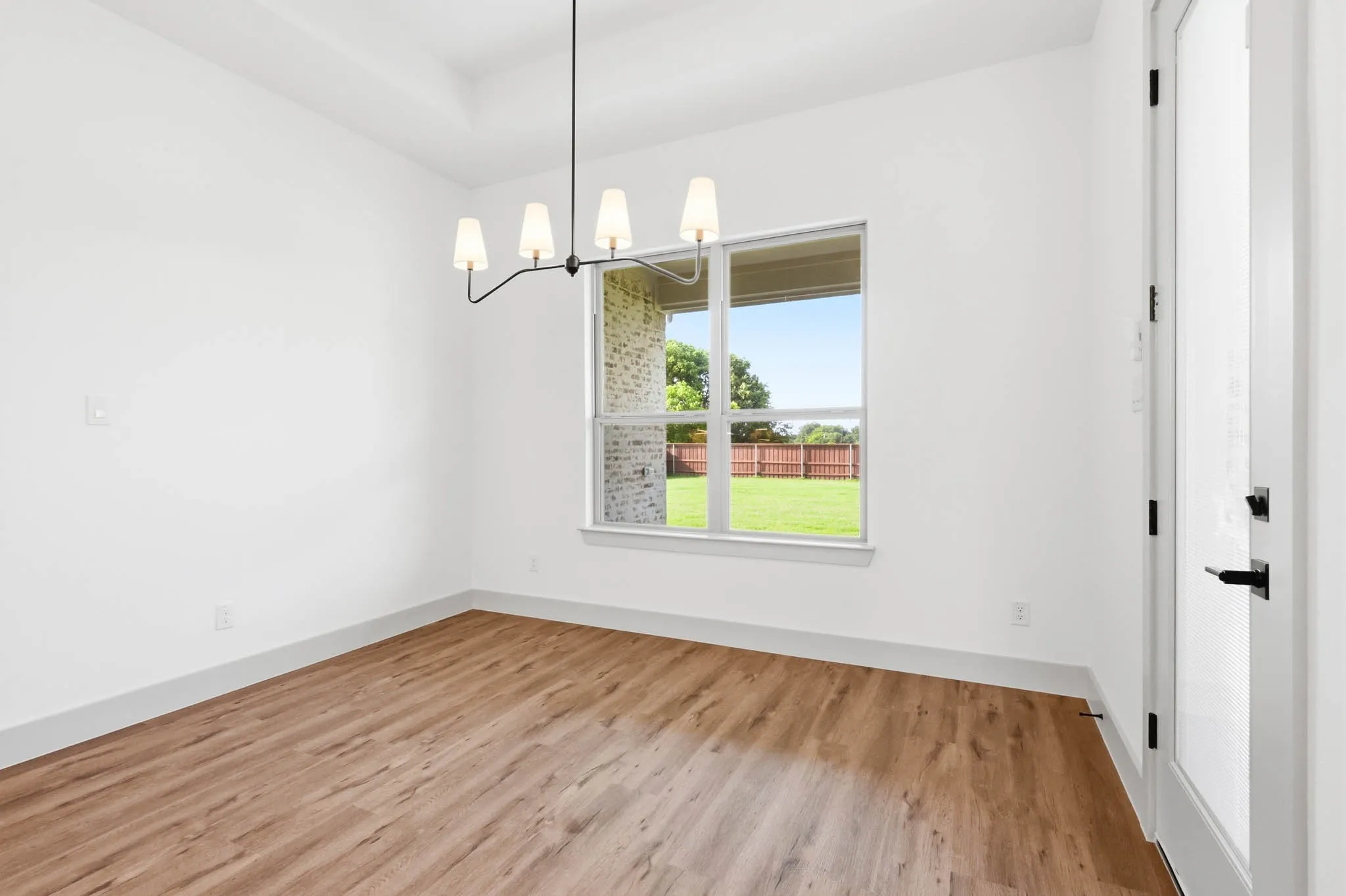 Single Family Residence For Sale in Grayson County , 144 Chisolm Trail, Pottsboro, Texas 75076, 4 Bedroom, 4 Bathroom, 3 Garage spaces, 2,735 Sqft, built in 2026, New Construction - Incomplete, Price $625,000, mls#21246012, Real Estate Agent in Pottsboro, Homes For Sale in Grayson county, Homes For Sale in Pottsboro, Realtor in Pottsboro Texas, Real Estate Brokerage Independent Realty Texas, Luminita Cordes Realtor