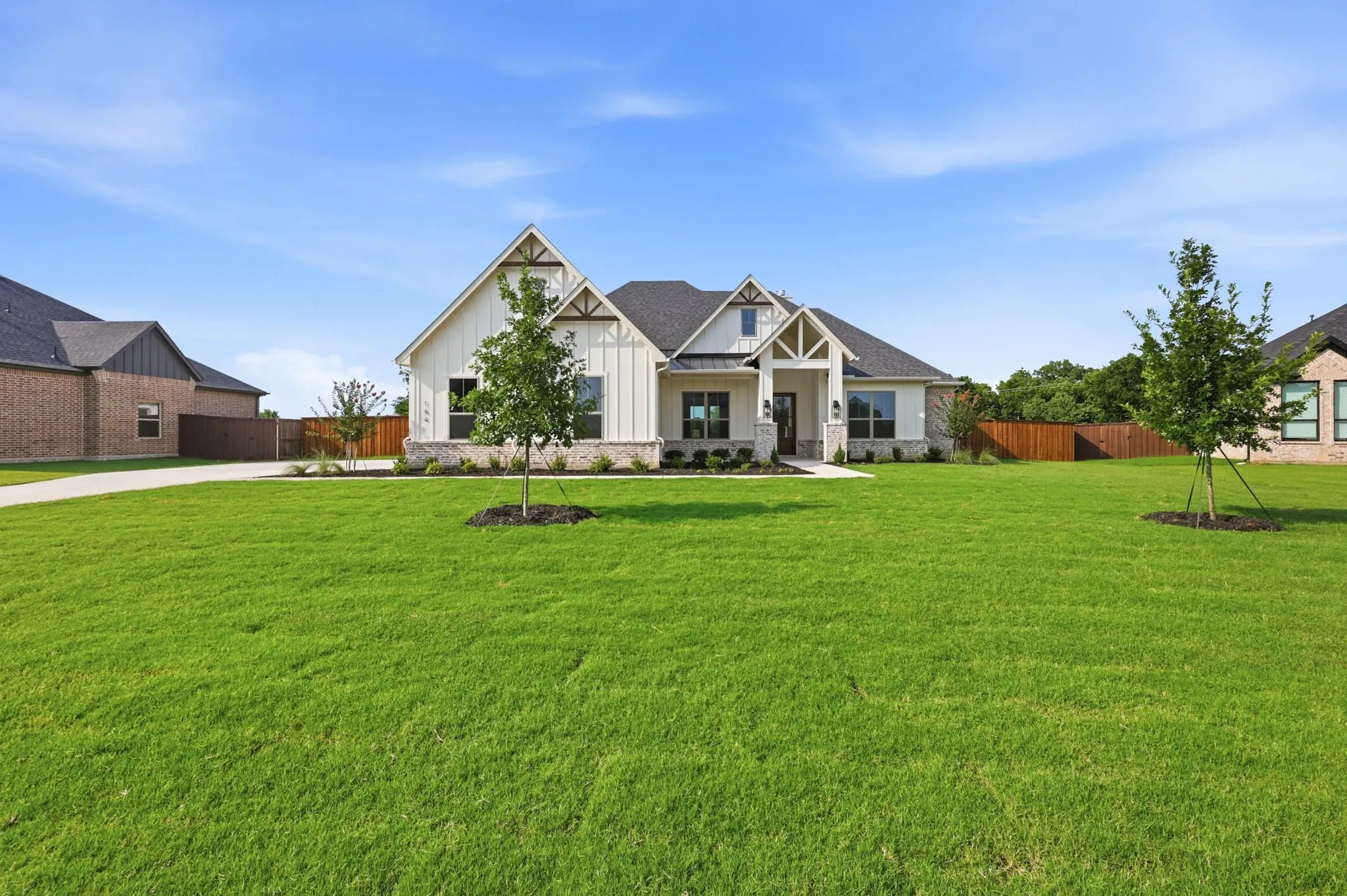 Single Family Residence For Sale in Grayson County , 144 Chisolm Trail, Pottsboro, Texas 75076, 4 Bedroom, 4 Bathroom, 3 Garage spaces, 2,735 Sqft, built in 2026, New Construction - Incomplete, Price $625,000, mls#21246012, Real Estate Agent in Pottsboro, Homes For Sale in Grayson county, Homes For Sale in Pottsboro, Realtor in Pottsboro Texas, Real Estate Brokerage Independent Realty Texas, Luminita Cordes Realtor
