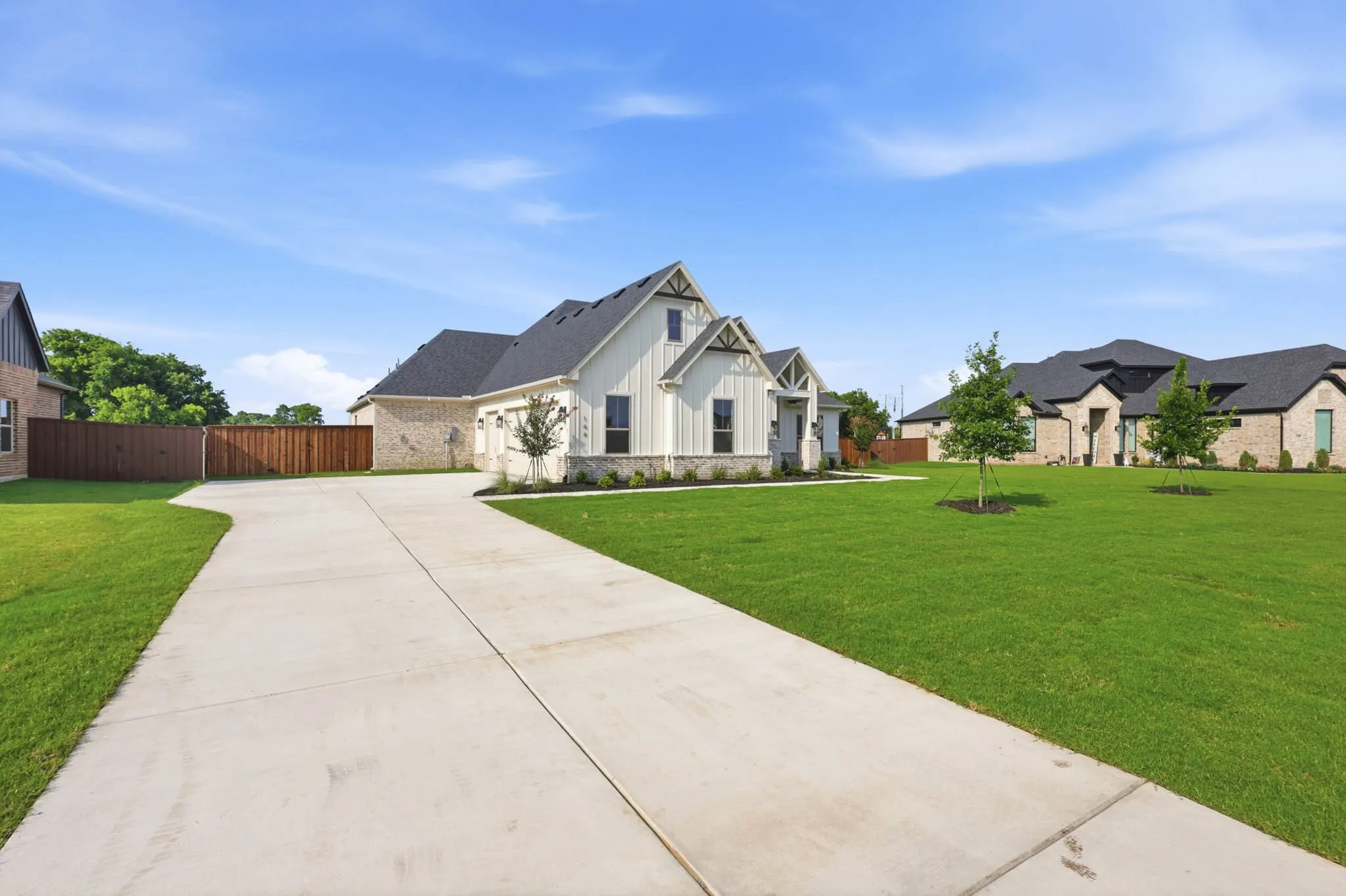 Single Family Residence For Sale in Grayson County , 144 Chisolm Trail, Pottsboro, Texas 75076, 4 Bedroom, 4 Bathroom, 3 Garage spaces, 2,735 Sqft, built in 2026, New Construction - Incomplete, Price $625,000, mls#21246012, Real Estate Agent in Pottsboro, Homes For Sale in Grayson county, Homes For Sale in Pottsboro, Realtor in Pottsboro Texas, Real Estate Brokerage Independent Realty Texas, Luminita Cordes Realtor