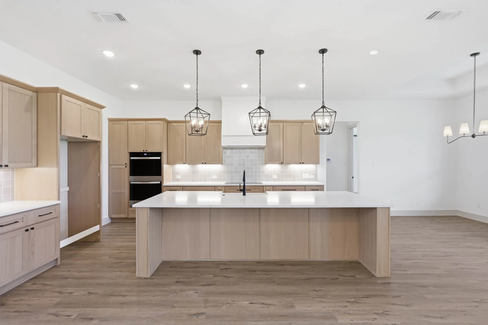 Single Family Residence For Sale in Grayson County , 144 Chisolm Trail, Pottsboro, Texas 75076, 4 Bedroom, 4 Bathroom, 3 Garage spaces, 2,735 Sqft, built in 2026, New Construction - Incomplete, Price $625,000, mls#21246012, Real Estate Agent in Pottsboro, Homes For Sale in Grayson county, Homes For Sale in Pottsboro, Realtor in Pottsboro Texas, Real Estate Brokerage Independent Realty Texas, Luminita Cordes Realtor