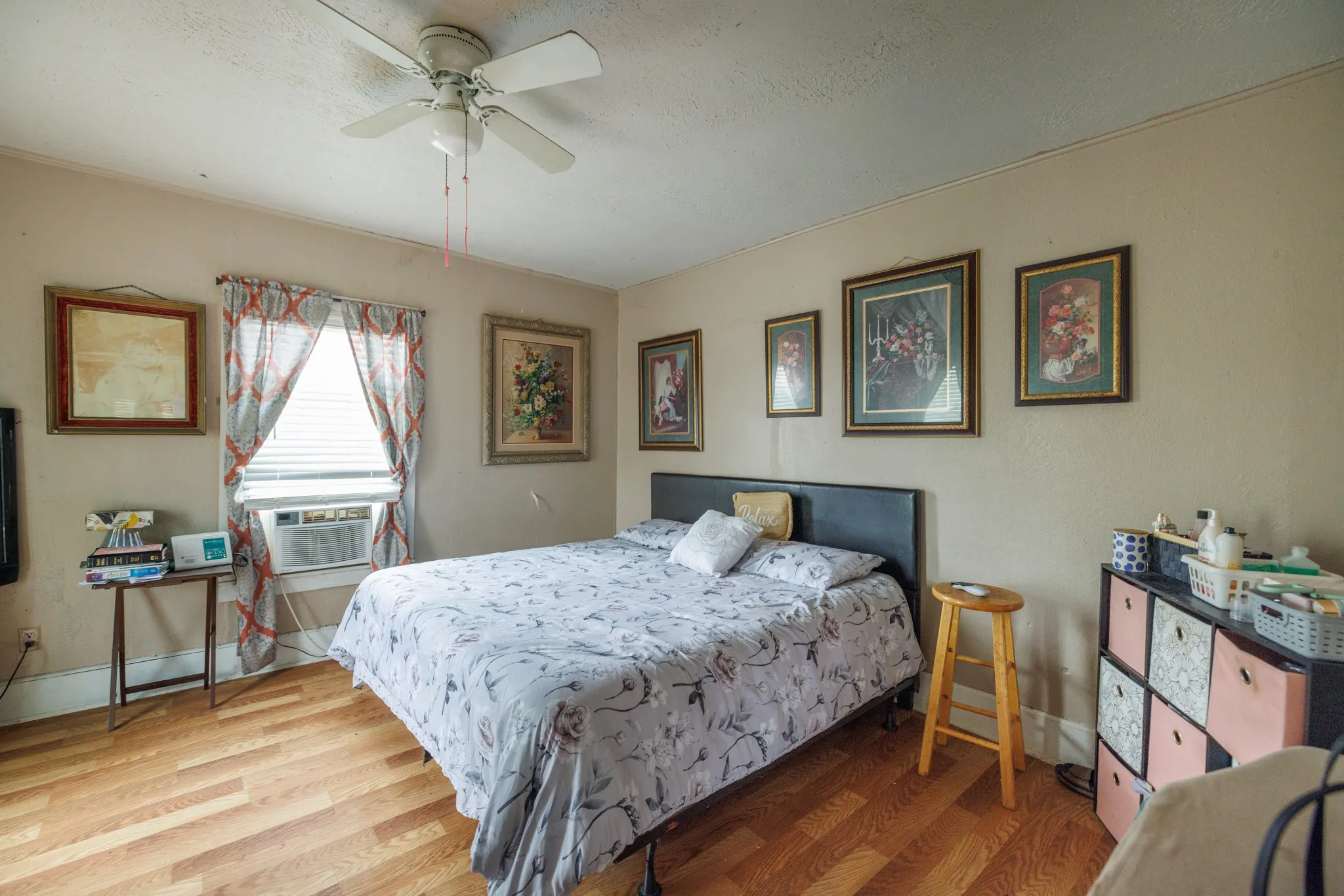Single Family Residence For Sale in Coleman County , 308 W 5th Street, Coleman, Texas 76834, 2 Bedroom, 1 Bathroom, Garage spaces, 868 Sqft, built in 1950, Preowned, mls#21245201, Real Estate Agent in Coleman, Homes For Sale in Coleman county, Homes For Sale in Coleman, Realtor in Coleman Texas, Real Estate Brokerage Independent Realty Texas, Luminita Cordes Realtor