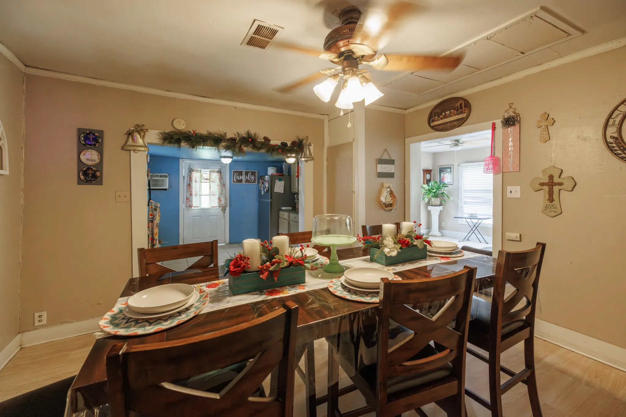 Single Family Residence For Sale in Coleman County , 308 W 5th Street, Coleman, Texas 76834, 2 Bedroom, 1 Bathroom, Garage spaces, 868 Sqft, built in 1950, Preowned, mls#21245201, Real Estate Agent in Coleman, Homes For Sale in Coleman county, Homes For Sale in Coleman, Realtor in Coleman Texas, Real Estate Brokerage Independent Realty Texas, Luminita Cordes Realtor