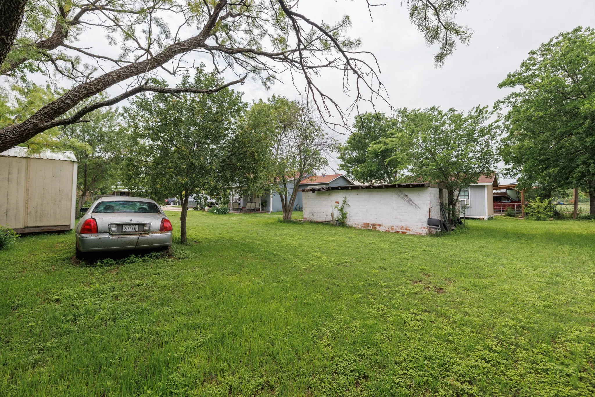 Single Family Residence For Sale in Coleman County , 308 W 5th Street, Coleman, Texas 76834, 2 Bedroom, 1 Bathroom, Garage spaces, 868 Sqft, built in 1950, Preowned, mls#21245201, Real Estate Agent in Coleman, Homes For Sale in Coleman county, Homes For Sale in Coleman, Realtor in Coleman Texas, Real Estate Brokerage Independent Realty Texas, Luminita Cordes Realtor