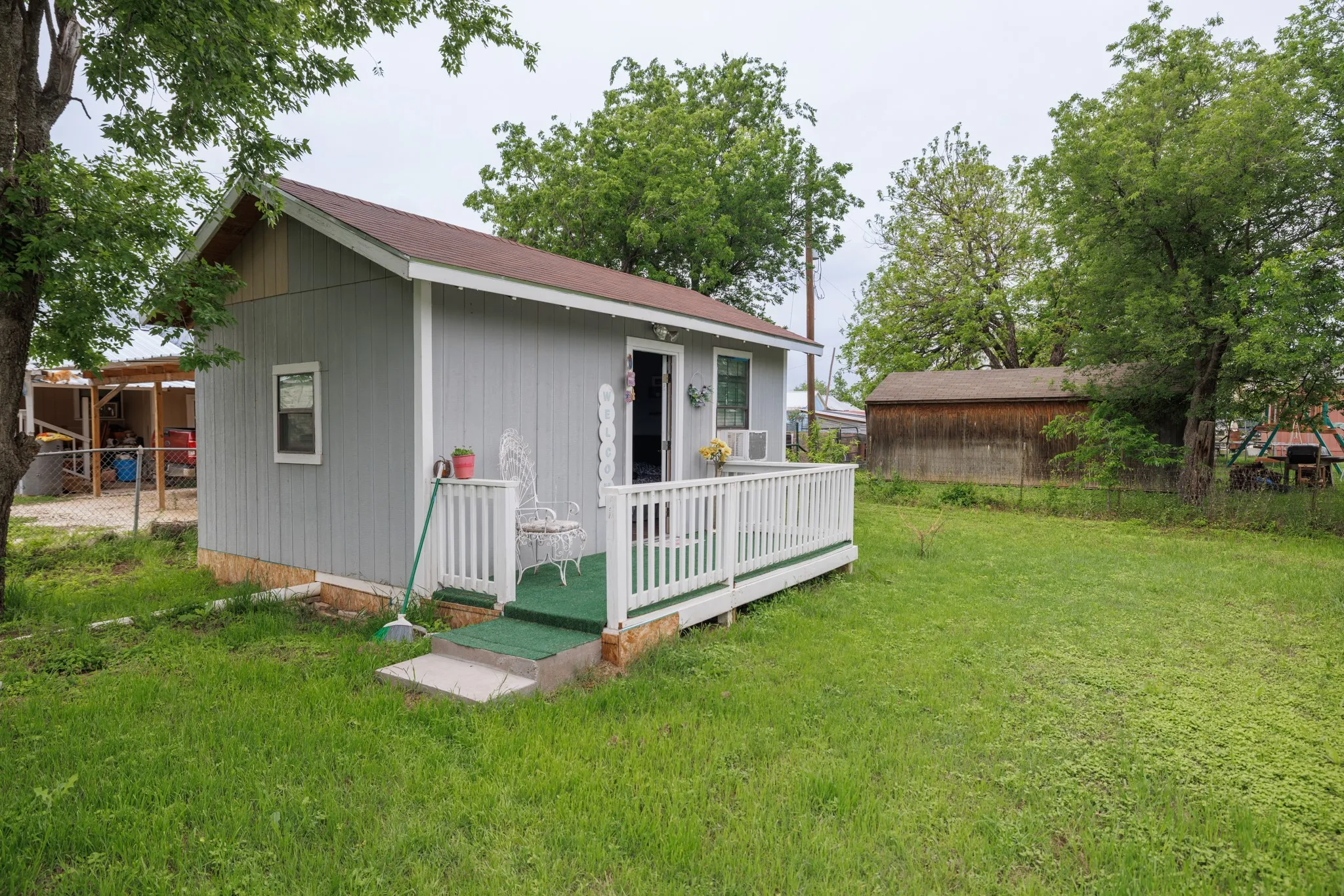 Single Family Residence For Sale in Coleman County , 308 W 5th Street, Coleman, Texas 76834, 2 Bedroom, 1 Bathroom, Garage spaces, 868 Sqft, built in 1950, Preowned, mls#21245201, Real Estate Agent in Coleman, Homes For Sale in Coleman county, Homes For Sale in Coleman, Realtor in Coleman Texas, Real Estate Brokerage Independent Realty Texas, Luminita Cordes Realtor