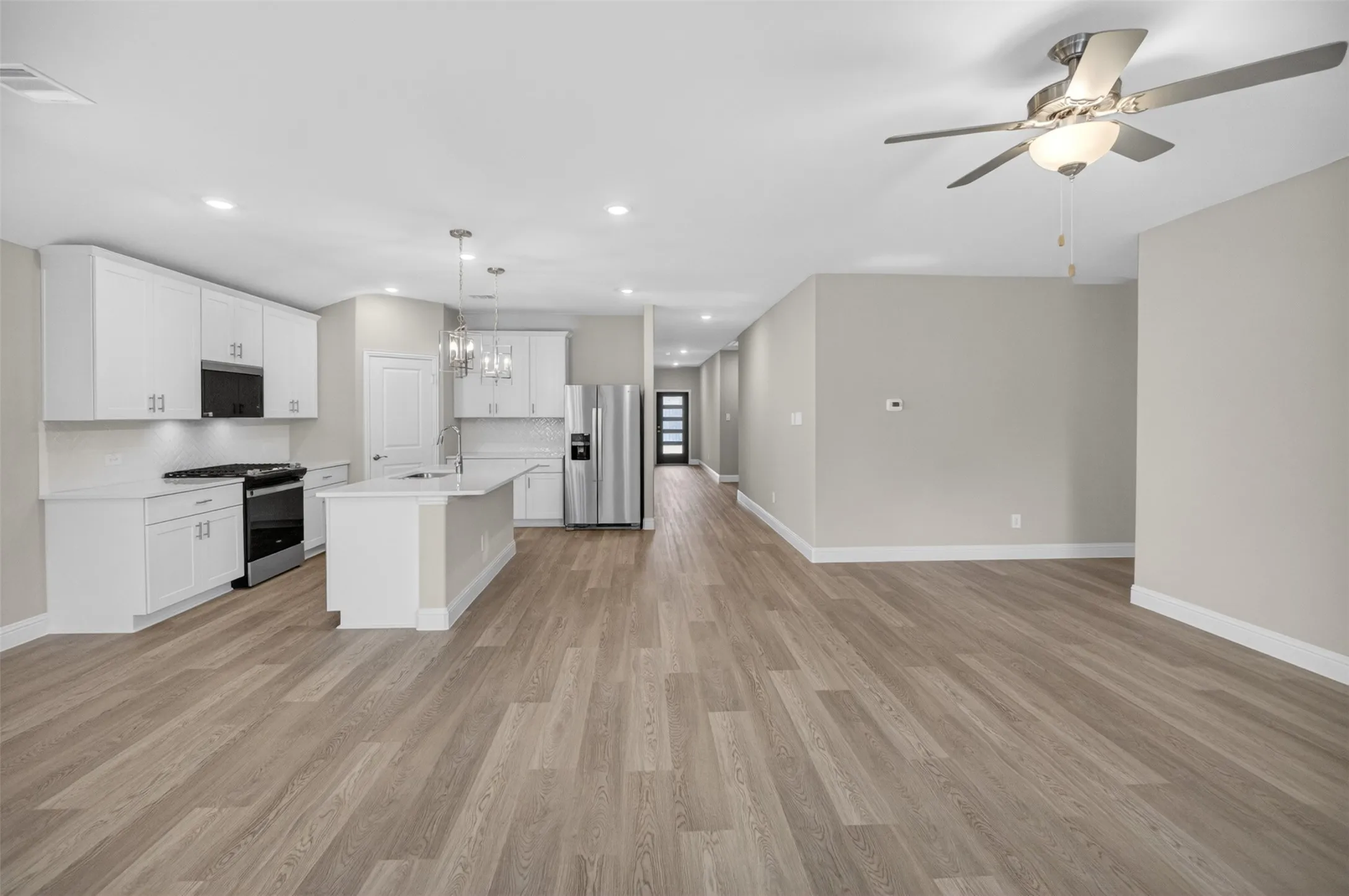 Single Family Residence For Sale in Collin County , 2700 Grand Canyon Street, Anna, Texas 75409, 4 Bedroom, 3 Bathroom, 2 Garage spaces, 2,059 Sqft, built in 2025, New Construction - Complete, mls#21244130, Real Estate Agent in Anna, Homes For Sale in Collin county, Homes For Sale in Anna, Realtor in Anna Texas, Real Estate Brokerage Independent Realty Texas, Luminita Cordes Realtor