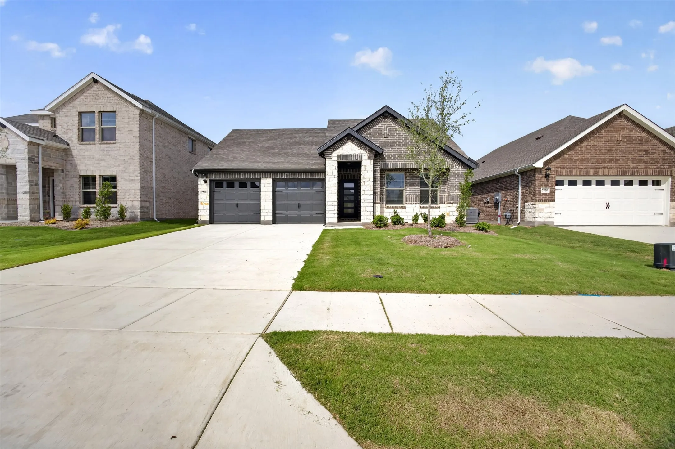 Single Family Residence For Sale in Collin County , 2700 Grand Canyon Street, Anna, Texas 75409, 4 Bedroom, 3 Bathroom, 2 Garage spaces, 2,059 Sqft, built in 2025, New Construction - Complete, mls#21244130, Real Estate Agent in Anna, Homes For Sale in Collin county, Homes For Sale in Anna, Realtor in Anna Texas, Real Estate Brokerage Independent Realty Texas, Luminita Cordes Realtor