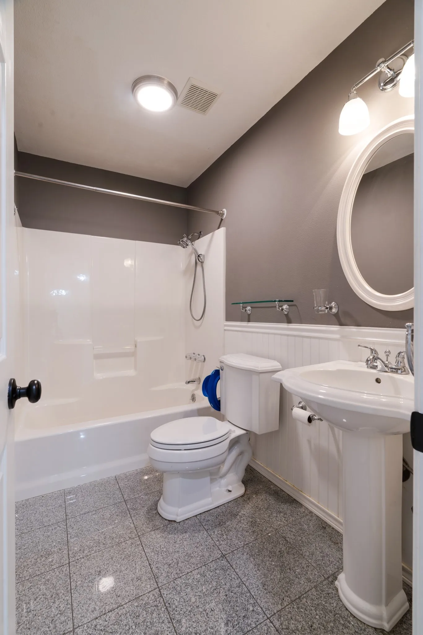 Single Family Residence For Sale in Lamar County , 212 Wooded Hills Drive, Powderly, Texas 75473, 4 Bedrooms, 3 Bathrooms, 4 Garage spaces, 2,649 Sqft, built in 1994, Price $459,900, mls#21246352, Real Estate Agent in Powderly, Homes For Sale in Lamar county, Homes For Sale in Powderly, Realtor in Powderly Texas, Real Estate Brokerage Independent Realty Texas, Luminita Cordes Realtor