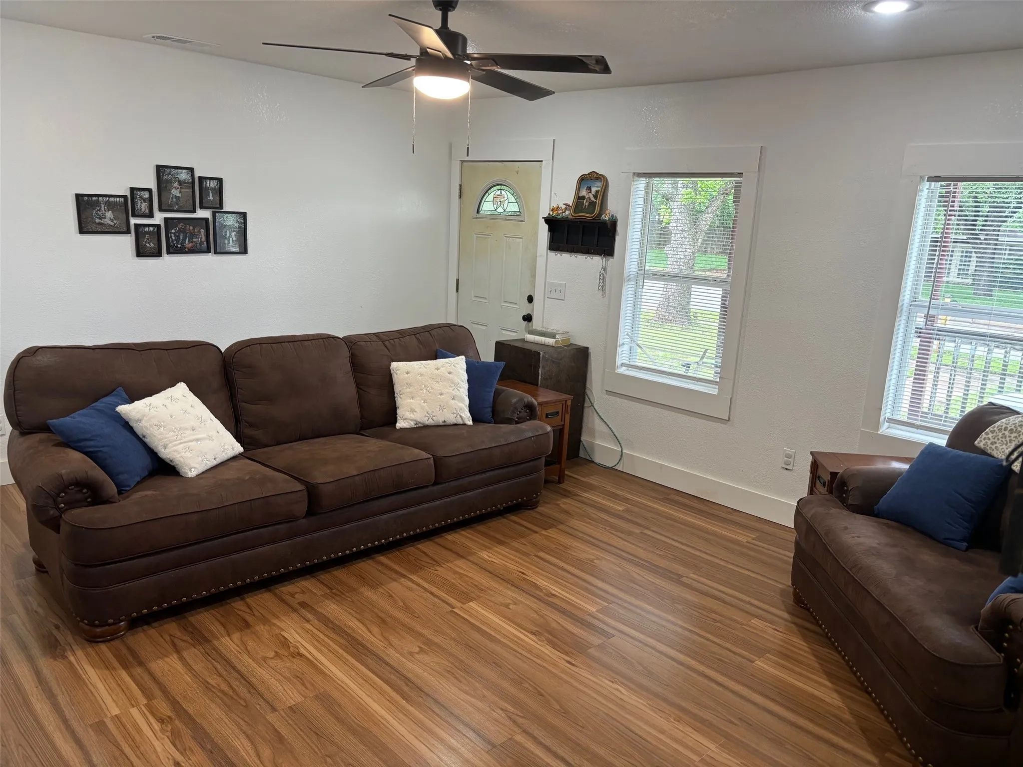 Single Family Residence For Sale in Eastland County , 200 S Hillcrest Avenue, Eastland, Texas 76448, 3 Bedrooms, 2 Bathrooms, Garage spaces, 1,664 Sqft, built in 1935, Price $234,000, mls#21245693, Real Estate Agent in Eastland, Homes For Sale in Eastland county, Homes For Sale in Eastland, Realtor in Eastland Texas, Real Estate Brokerage Independent Realty Texas, Luminita Cordes Realtor