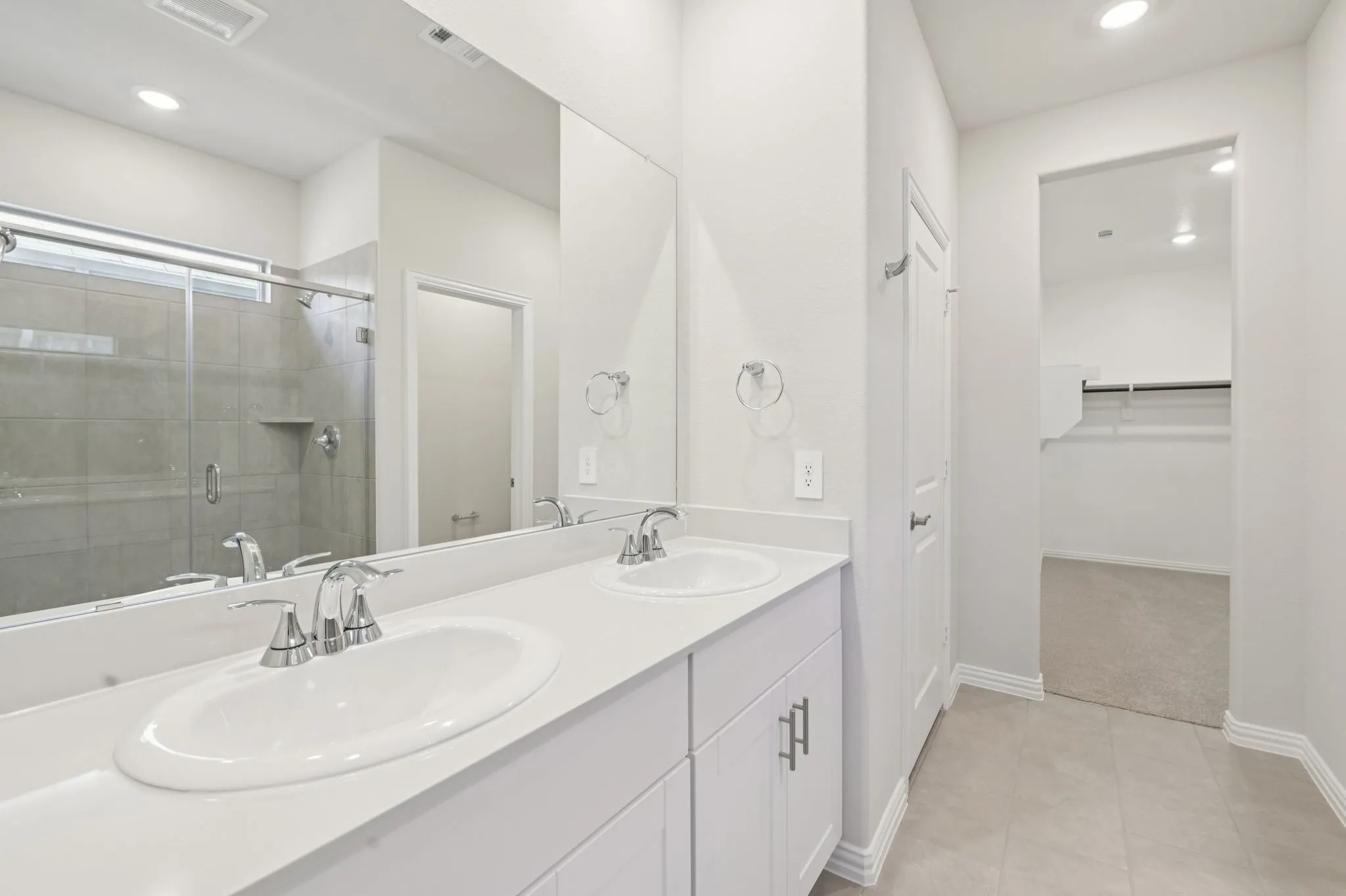 Photo is not of the actual home, but is an inspirational photo of builder’s model home and may depict options, furnishings, and/or decorator features that are not included.