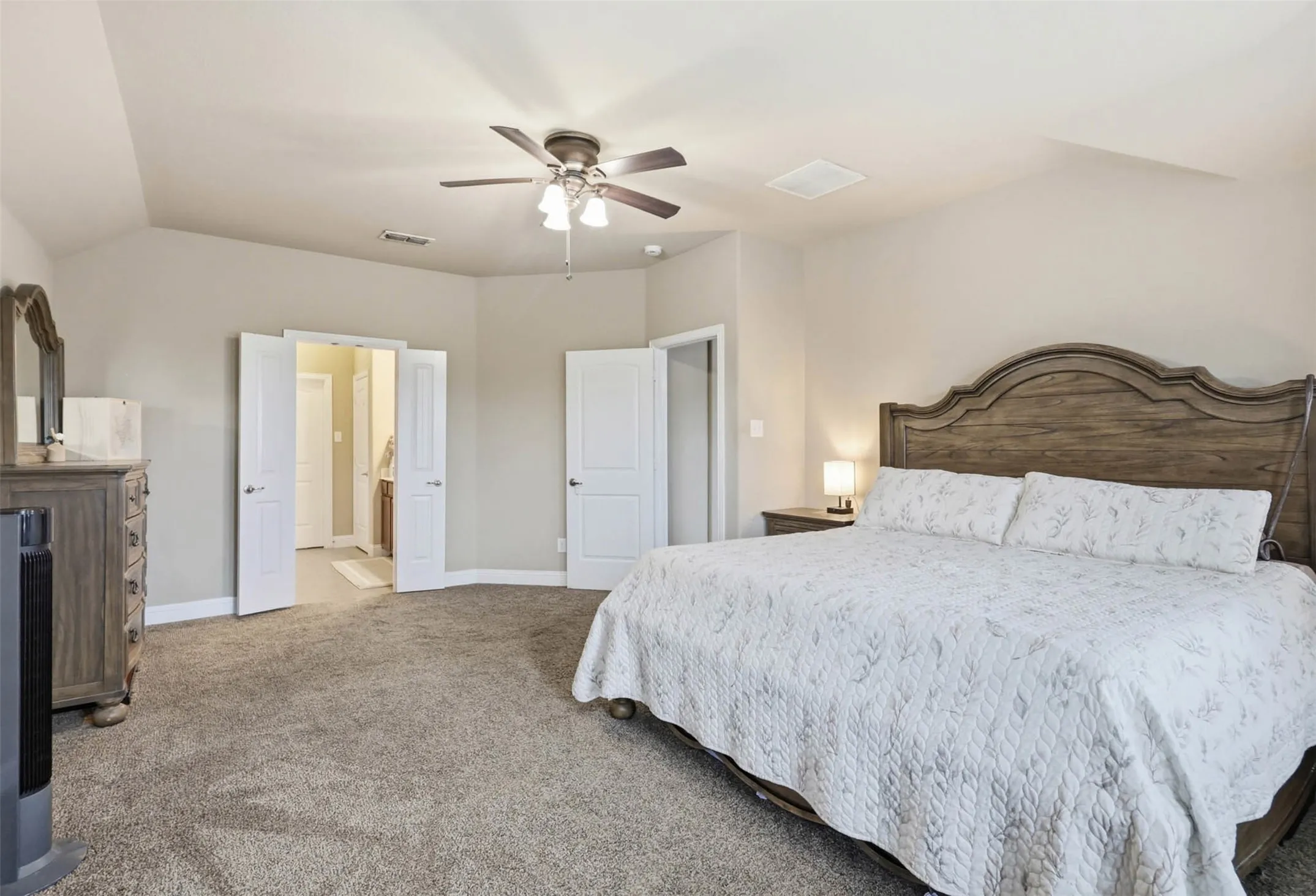Single Family Residence For Sale in Tarrant County , 4720 Lazy Oaks Street, Fort Worth, Texas 76244, 3 Bedroom, 2 Bathroom, 2 Garage spaces, 1,653 Sqft, built in 2014, Price $349,999, mls#21242339, Real Estate Agent in Fort Worth, Homes For Sale in Tarrant county, Homes For Sale in Fort Worth, Realtor in Fort Worth Texas, Real Estate Brokerage Independent Realty Texas, Luminita Cordes Realtor