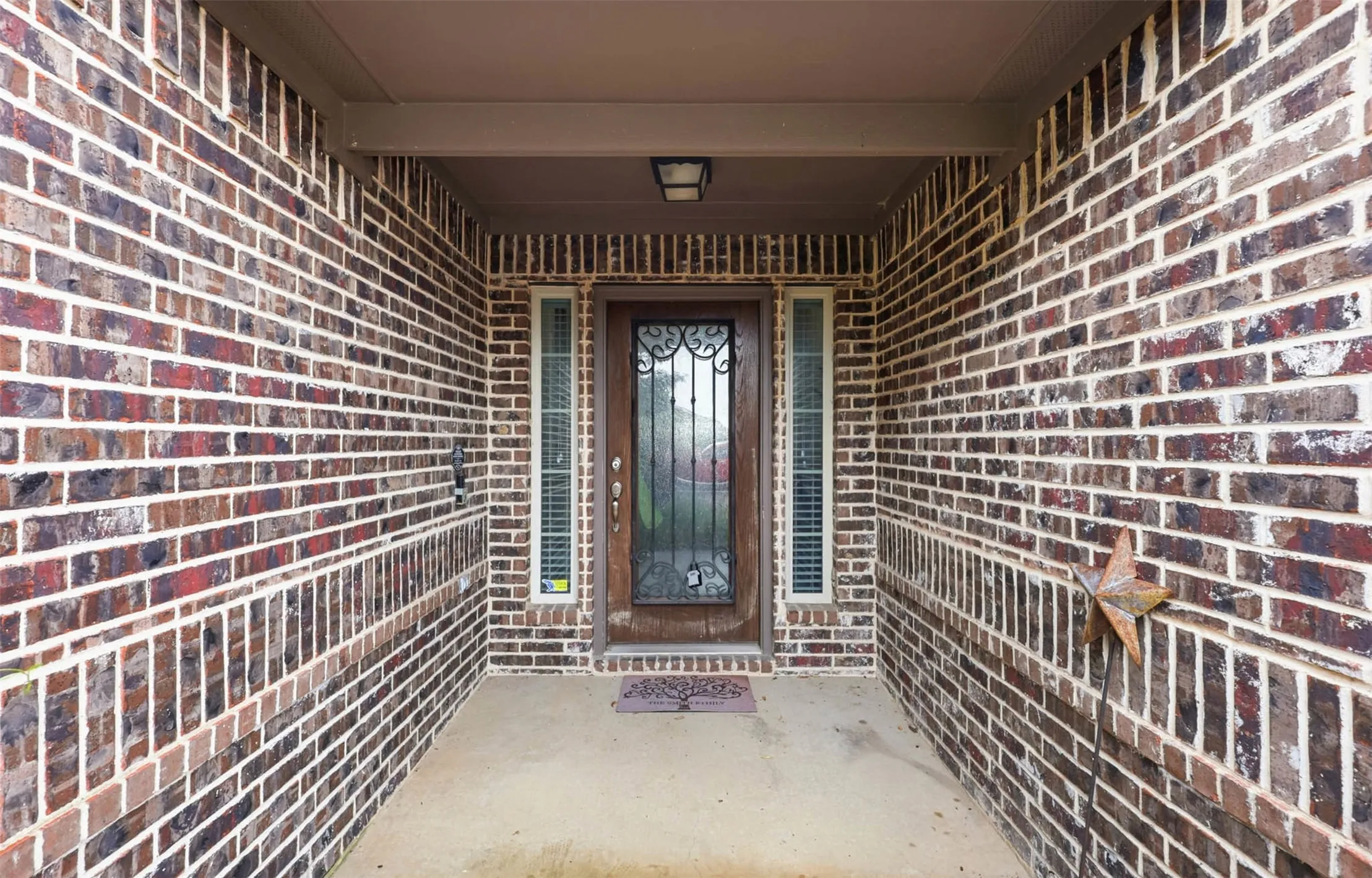 Single Family Residence For Sale in Tarrant County , 4720 Lazy Oaks Street, Fort Worth, Texas 76244, 3 Bedroom, 2 Bathroom, 2 Garage spaces, 1,653 Sqft, built in 2014, Price $349,999, mls#21242339, Real Estate Agent in Fort Worth, Homes For Sale in Tarrant county, Homes For Sale in Fort Worth, Realtor in Fort Worth Texas, Real Estate Brokerage Independent Realty Texas, Luminita Cordes Realtor