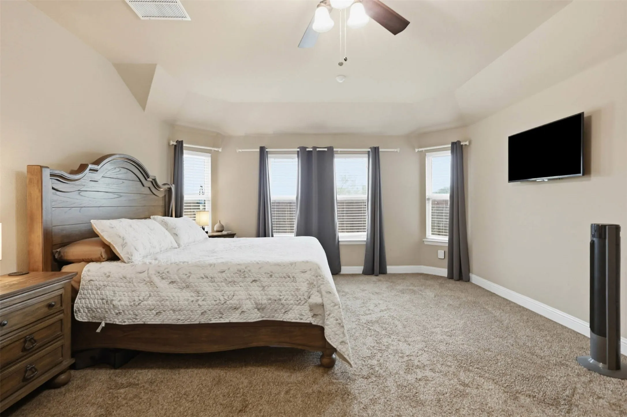 Single Family Residence For Sale in Tarrant County , 4720 Lazy Oaks Street, Fort Worth, Texas 76244, 3 Bedroom, 2 Bathroom, 2 Garage spaces, 1,653 Sqft, built in 2014, Price $349,999, mls#21242339, Real Estate Agent in Fort Worth, Homes For Sale in Tarrant county, Homes For Sale in Fort Worth, Realtor in Fort Worth Texas, Real Estate Brokerage Independent Realty Texas, Luminita Cordes Realtor