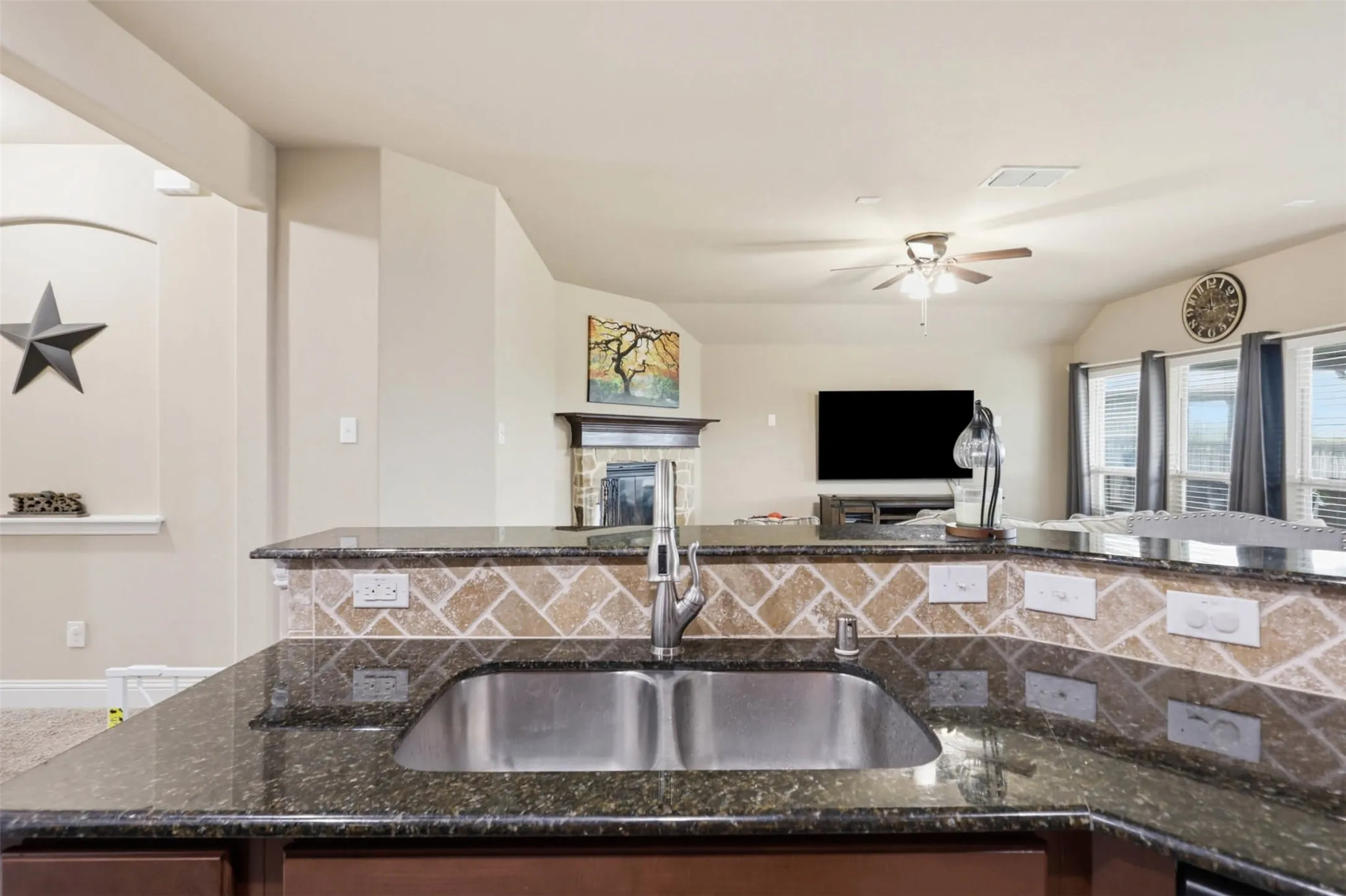 Single Family Residence For Sale in Tarrant County , 4720 Lazy Oaks Street, Fort Worth, Texas 76244, 3 Bedroom, 2 Bathroom, 2 Garage spaces, 1,653 Sqft, built in 2014, Price $349,999, mls#21242339, Real Estate Agent in Fort Worth, Homes For Sale in Tarrant county, Homes For Sale in Fort Worth, Realtor in Fort Worth Texas, Real Estate Brokerage Independent Realty Texas, Luminita Cordes Realtor