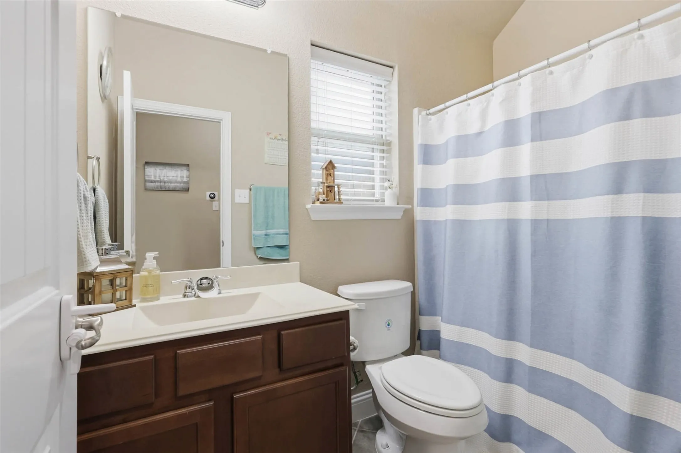 Single Family Residence For Sale in Tarrant County , 4720 Lazy Oaks Street, Fort Worth, Texas 76244, 3 Bedroom, 2 Bathroom, 2 Garage spaces, 1,653 Sqft, built in 2014, Price $349,999, mls#21242339, Real Estate Agent in Fort Worth, Homes For Sale in Tarrant county, Homes For Sale in Fort Worth, Realtor in Fort Worth Texas, Real Estate Brokerage Independent Realty Texas, Luminita Cordes Realtor