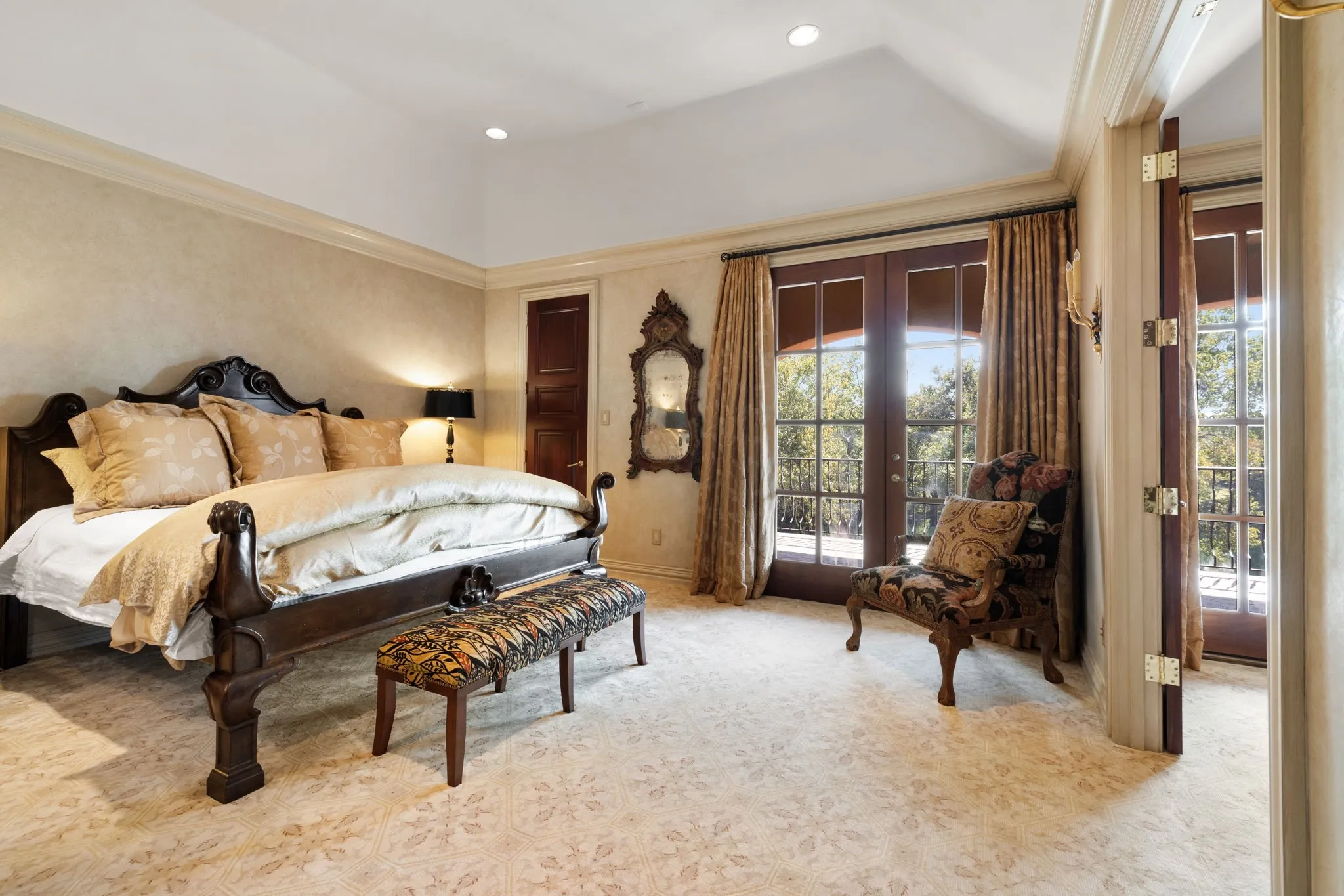 Single Family Residence For Sale in Denton County , 5817 Red Wolf Lane, Plano, Texas 75093, 5 Bedroom, 9 Bathroom, 6 Garage spaces, 12,872 Sqft, built in 1994, Preowned, mls#21243404, Real Estate Agent in Plano, Homes For Sale in Denton county, Homes For Sale in Plano, Realtor in Plano Texas, Real Estate Brokerage Independent Realty Texas, Luminita Cordes Realtor