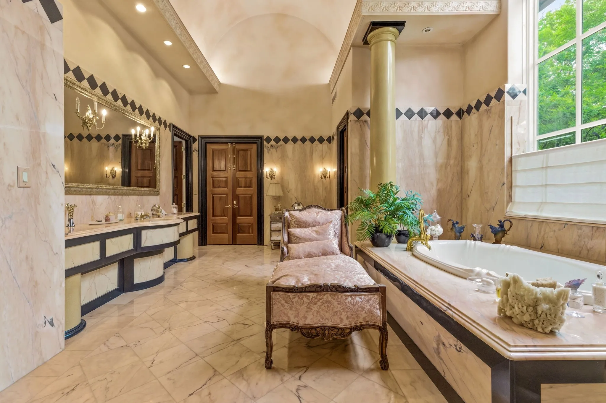 Single Family Residence For Sale in Denton County , 5817 Red Wolf Lane, Plano, Texas 75093, 5 Bedroom, 9 Bathroom, 6 Garage spaces, 12,872 Sqft, built in 1994, Preowned, mls#21243404, Real Estate Agent in Plano, Homes For Sale in Denton county, Homes For Sale in Plano, Realtor in Plano Texas, Real Estate Brokerage Independent Realty Texas, Luminita Cordes Realtor