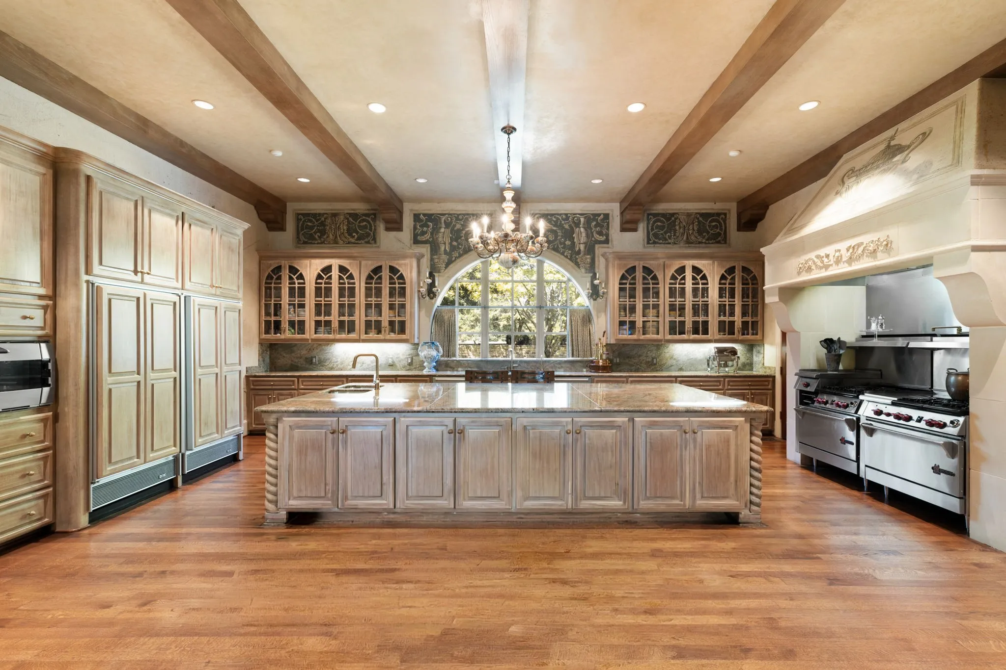 Single Family Residence For Sale in Denton County , 5817 Red Wolf Lane, Plano, Texas 75093, 5 Bedroom, 9 Bathroom, 6 Garage spaces, 12,872 Sqft, built in 1994, Preowned, mls#21243404, Real Estate Agent in Plano, Homes For Sale in Denton county, Homes For Sale in Plano, Realtor in Plano Texas, Real Estate Brokerage Independent Realty Texas, Luminita Cordes Realtor