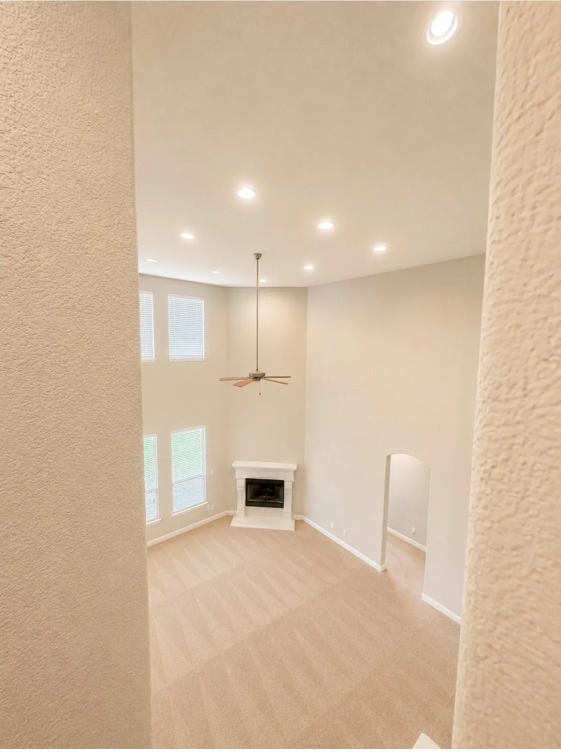 Single Family Residence For Sale in Tarrant County , 2818 Twin Ridge Drive, Arlington, Texas 76001, 5 Bedroom, 5 Bathroom, 2 Garage spaces, 4,199 Sqft, built in 2017, mls#21235130, Real Estate Agent in Arlington, Homes For Sale in Tarrant county, Homes For Sale in Arlington, Realtor in Arlington Texas, Real Estate Brokerage Independent Realty Texas, Luminita Cordes Realtor