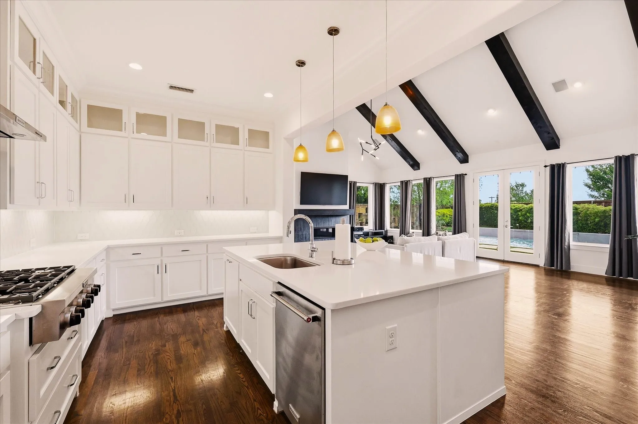 Single Family Residence For Sale in Collin County , 1104 Van Drive, Allen, Texas 75013, 4 Bedroom, 4 Bathroom, 3 Garage spaces, 4,041 Sqft, built in 2016, Preowned, mls#21242212, Real Estate Agent in Allen, Homes For Sale in Collin county, Homes For Sale in Allen, Realtor in Allen Texas, Real Estate Brokerage Independent Realty Texas, Luminita Cordes Realtor